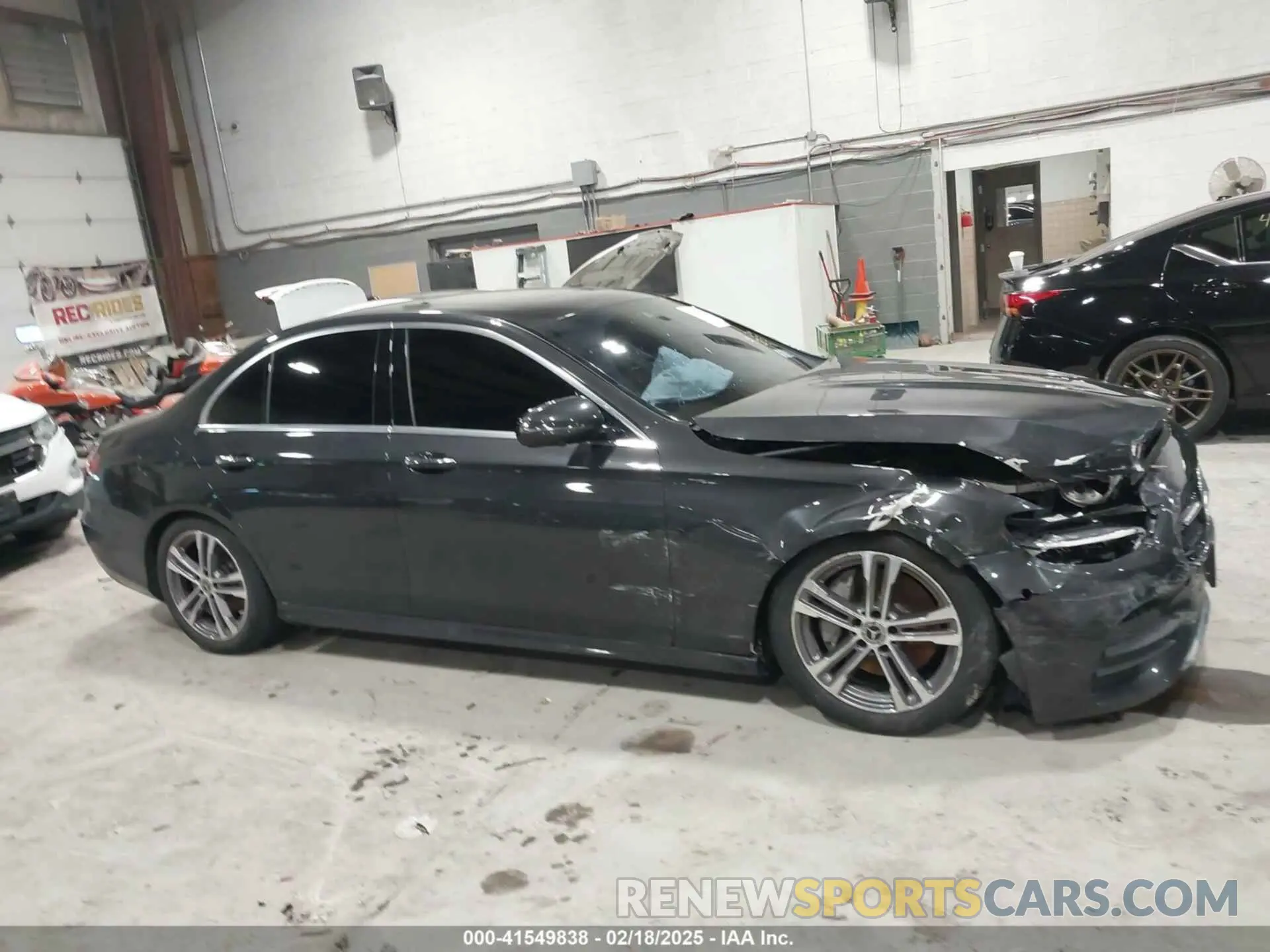 13 Photograph of a damaged car W1KZF8EB8NB092877 MERCEDES-BENZ E 350 2022