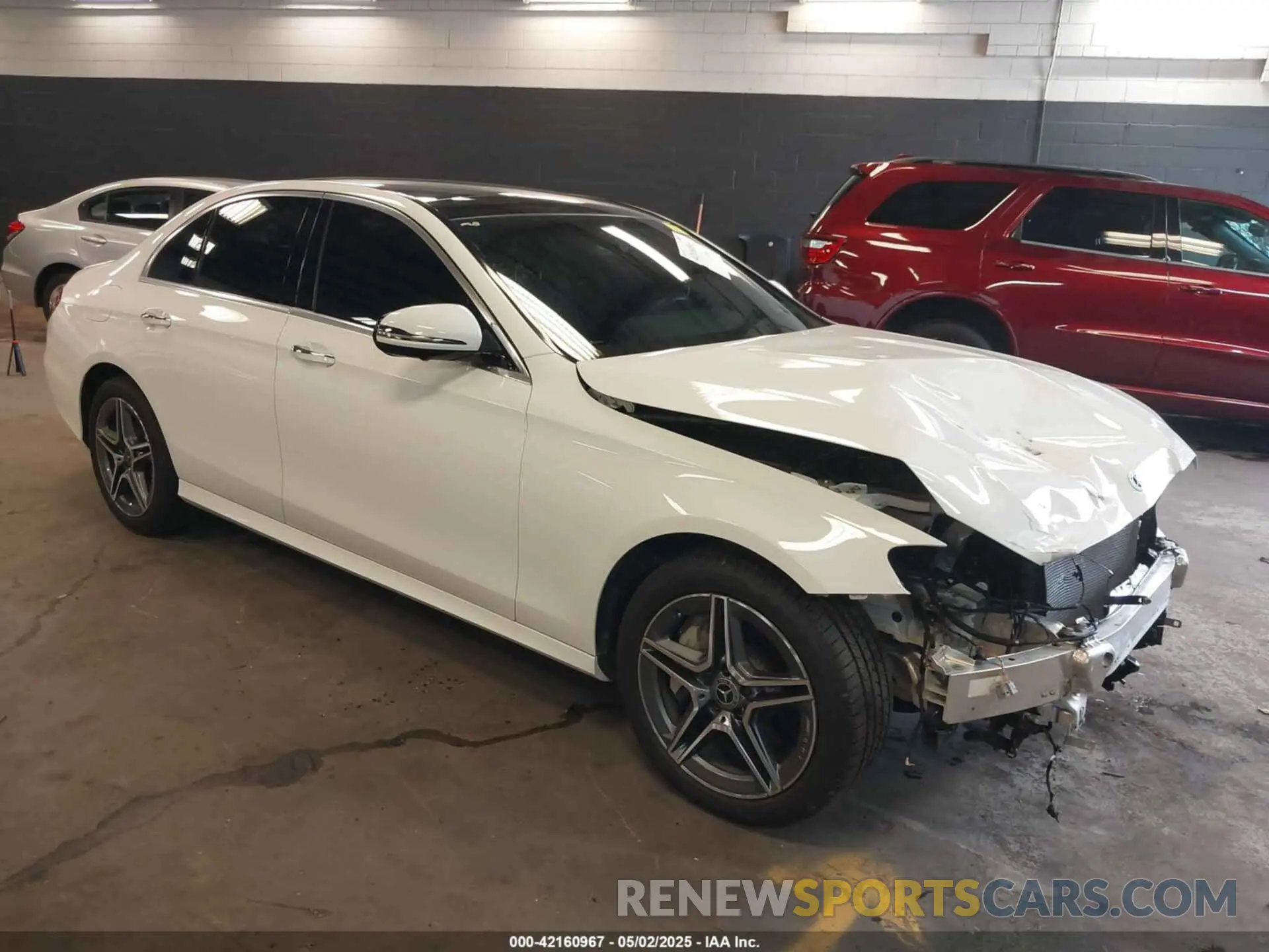 1 Photograph of a damaged car W1KZF8EB2PB137329 MERCEDES-BENZ E 350 2023