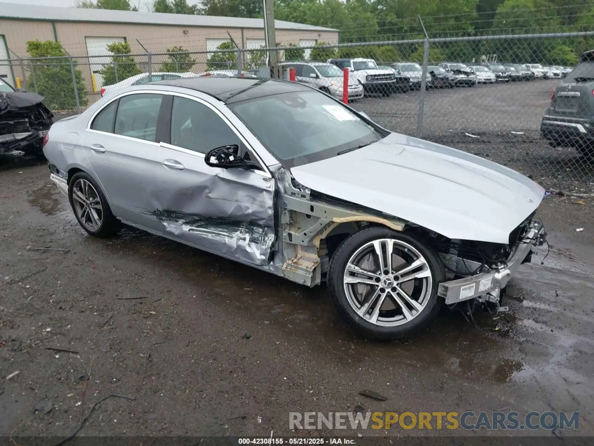 1 Photograph of a damaged car W1KZF8EB3PB105571 MERCEDES-BENZ E 350 2023