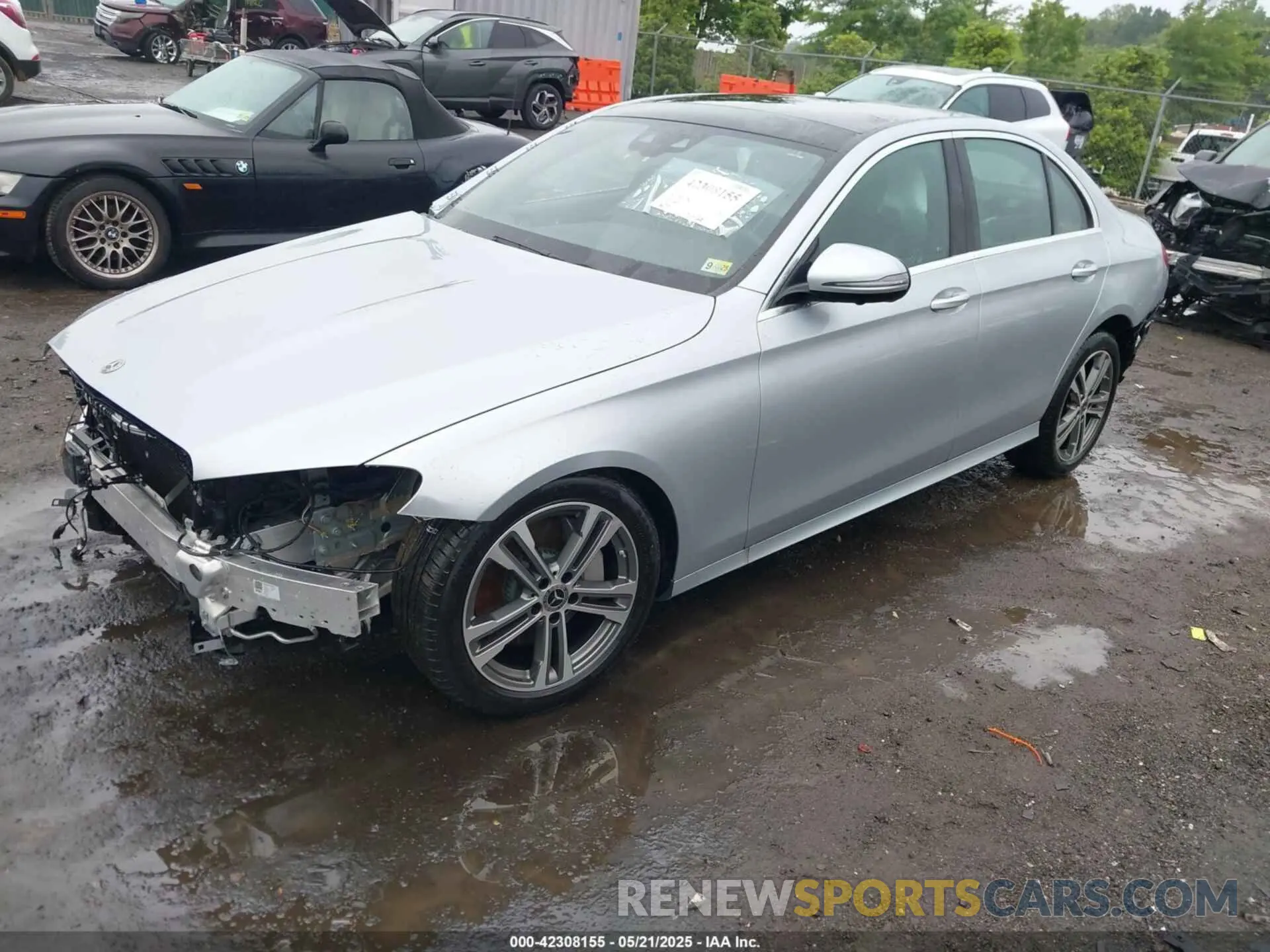 2 Photograph of a damaged car W1KZF8EB3PB105571 MERCEDES-BENZ E 350 2023
