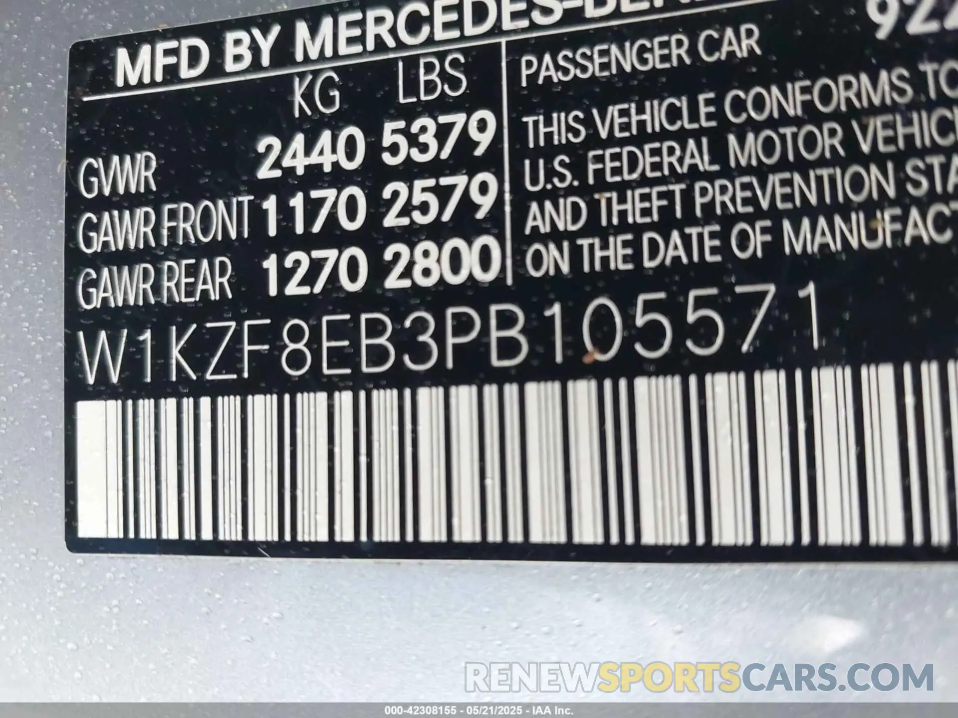 9 Photograph of a damaged car W1KZF8EB3PB105571 MERCEDES-BENZ E 350 2023