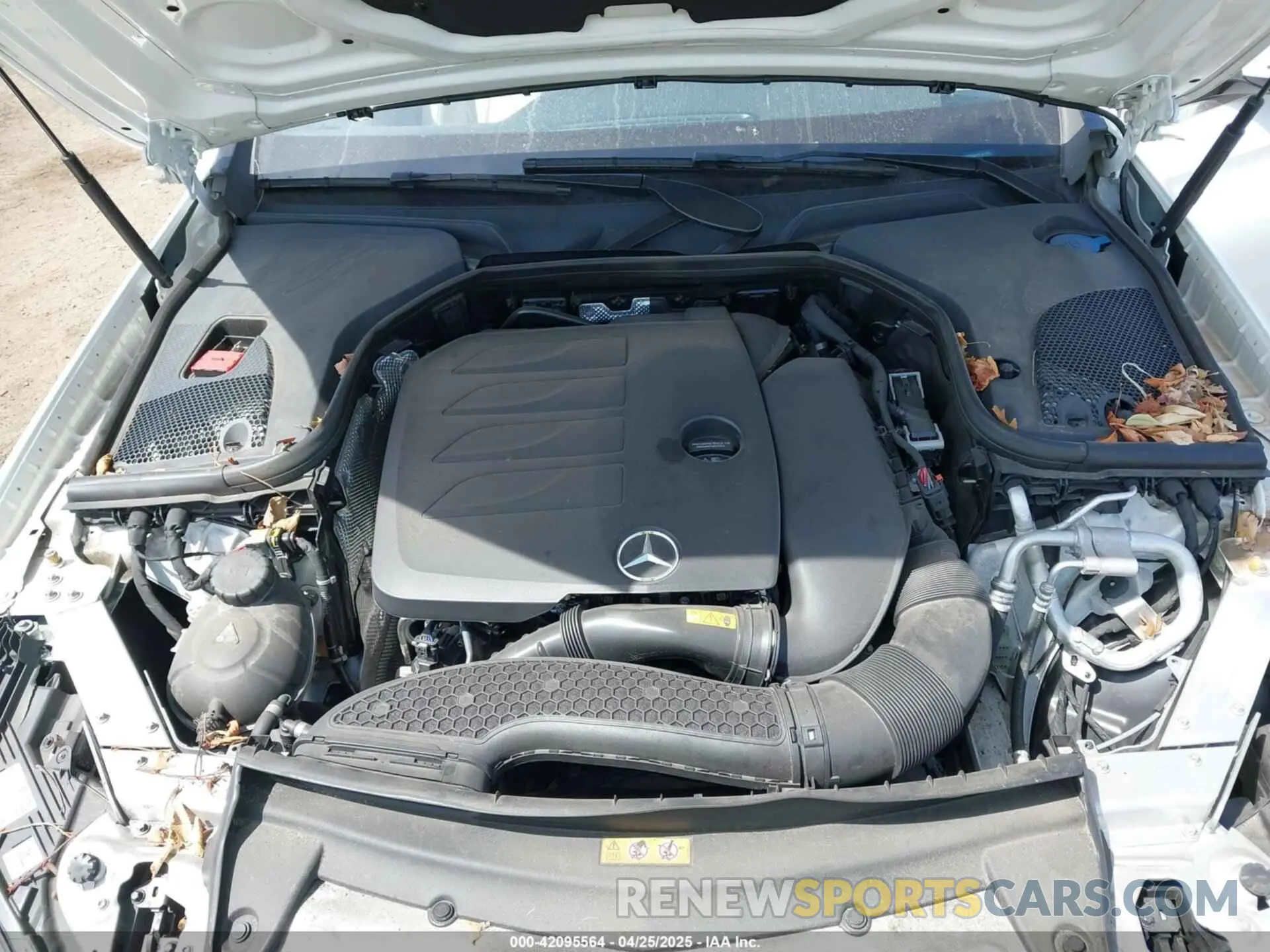 10 Photograph of a damaged car W1KZF8EB4PB161485 MERCEDES-BENZ E 350 2023