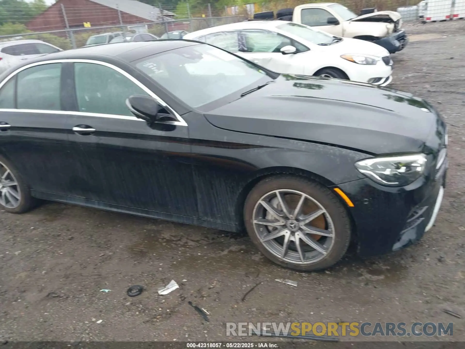 13 Photograph of a damaged car W1KZF8EBXPB187539 MERCEDES-BENZ E 350 2023
