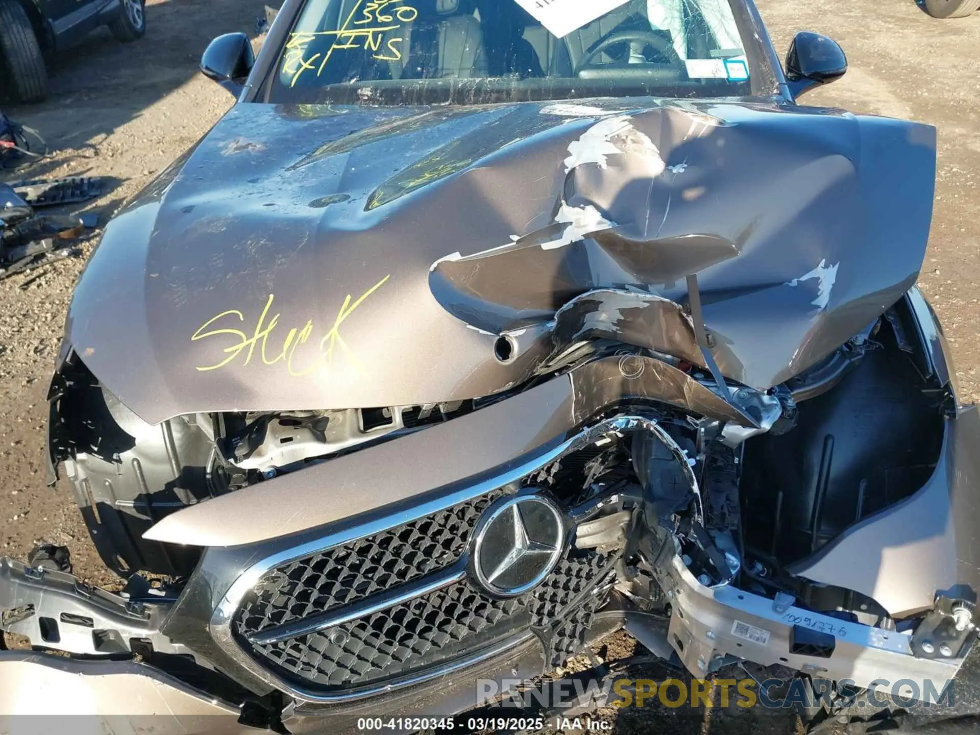 10 Photograph of a damaged car W1KLF4HB0RA040925 MERCEDES-BENZ E 350 2024