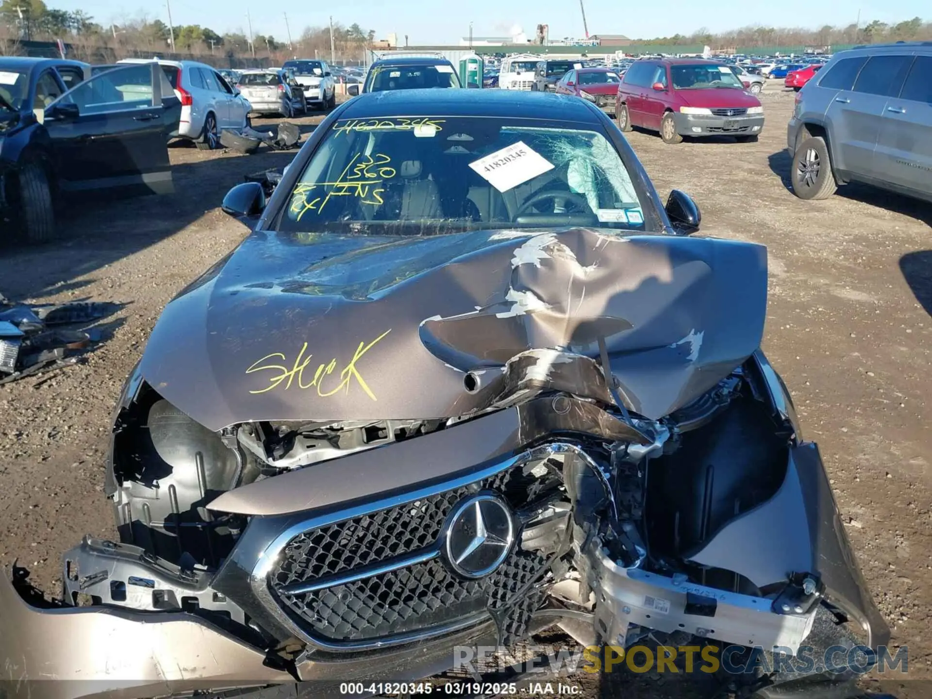 11 Photograph of a damaged car W1KLF4HB0RA040925 MERCEDES-BENZ E 350 2024