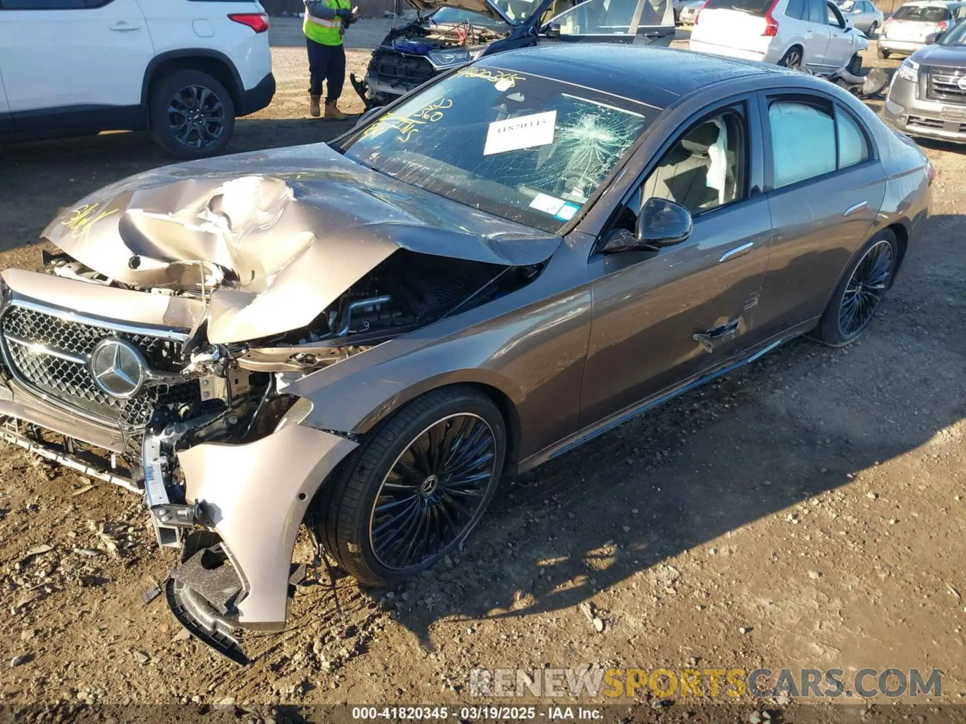 2 Photograph of a damaged car W1KLF4HB0RA040925 MERCEDES-BENZ E 350 2024
