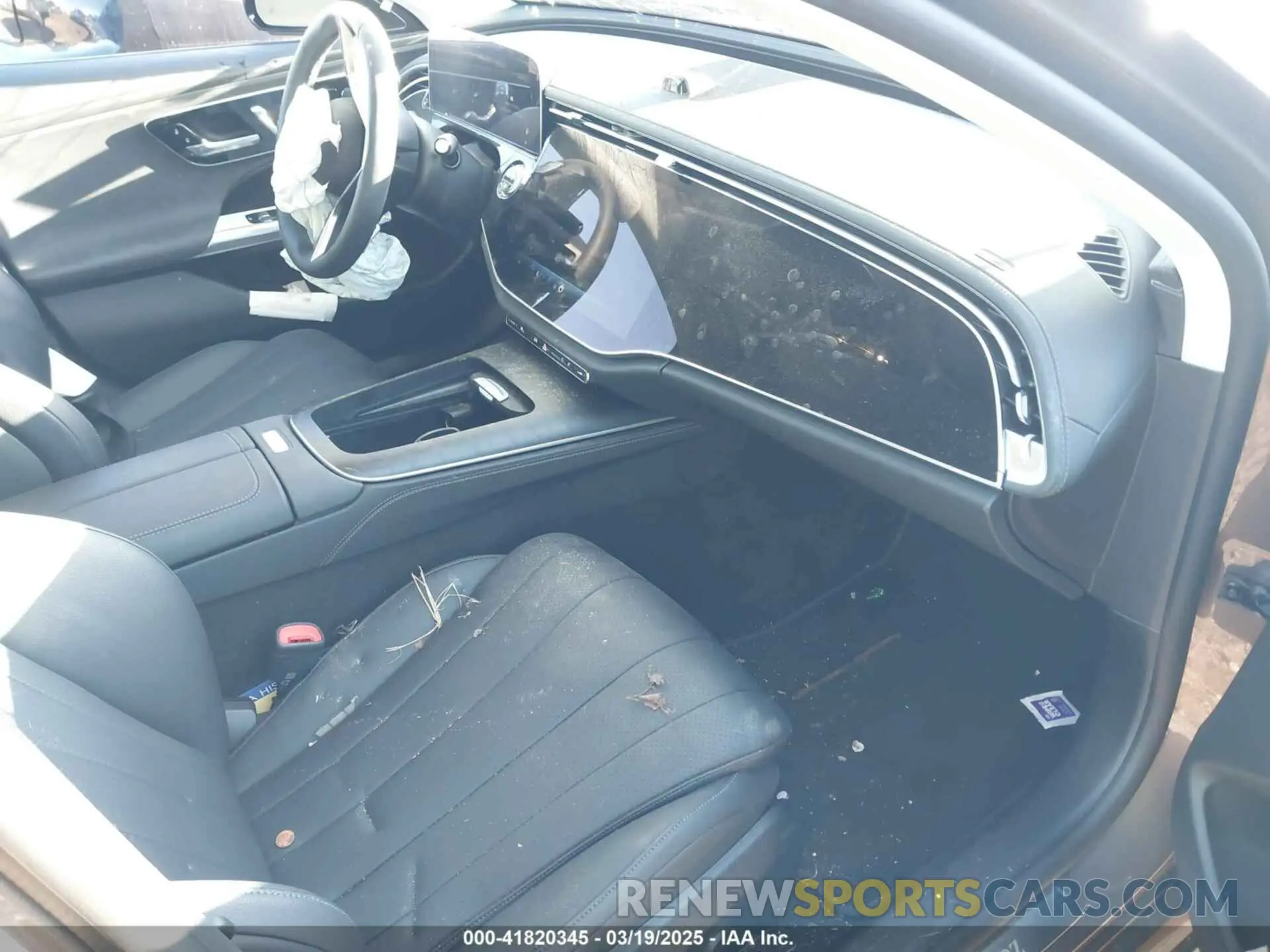 5 Photograph of a damaged car W1KLF4HB0RA040925 MERCEDES-BENZ E 350 2024