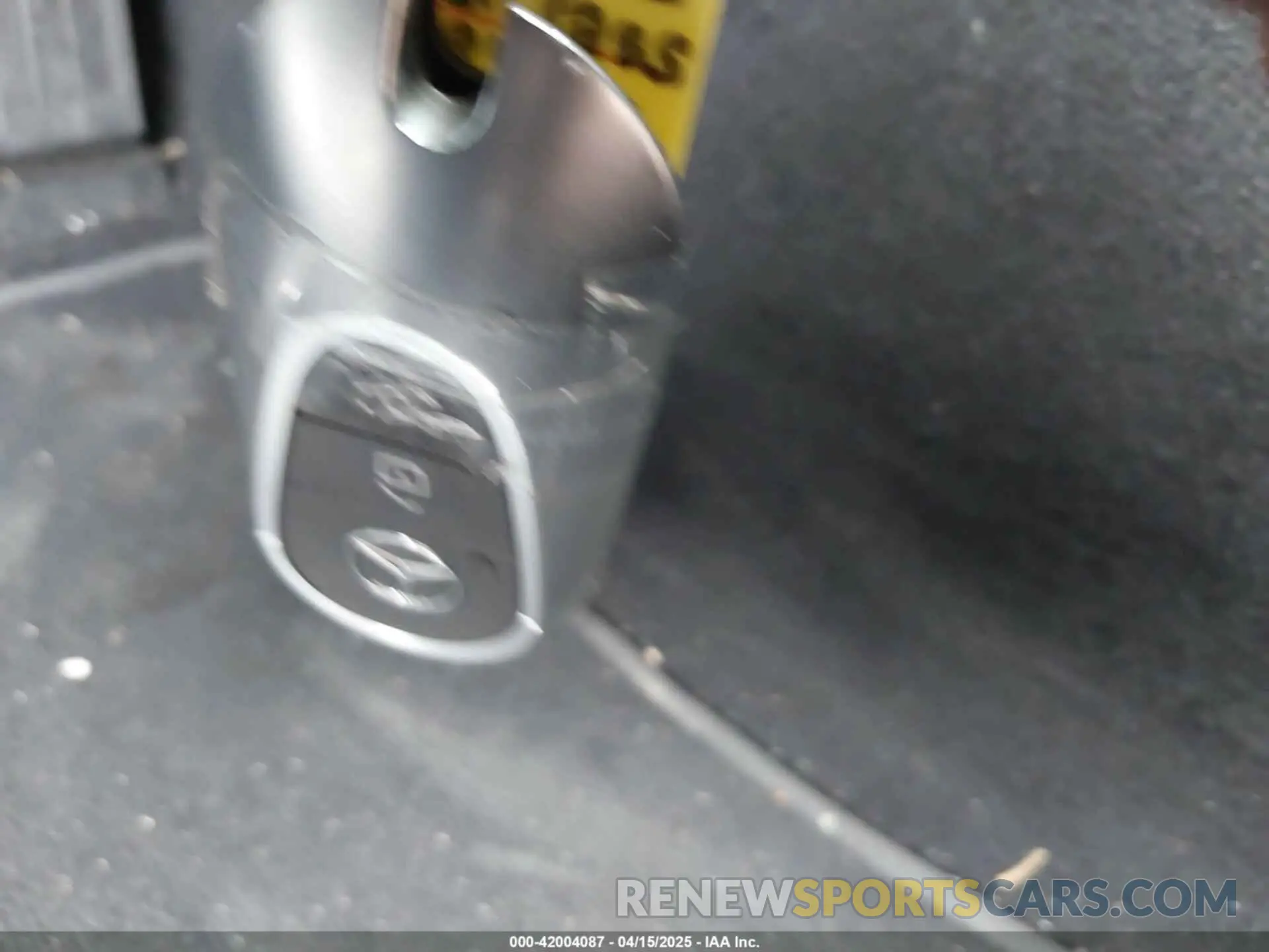 11 Photograph of a damaged car W1KLF4HB5RA033646 MERCEDES-BENZ E 350 2024