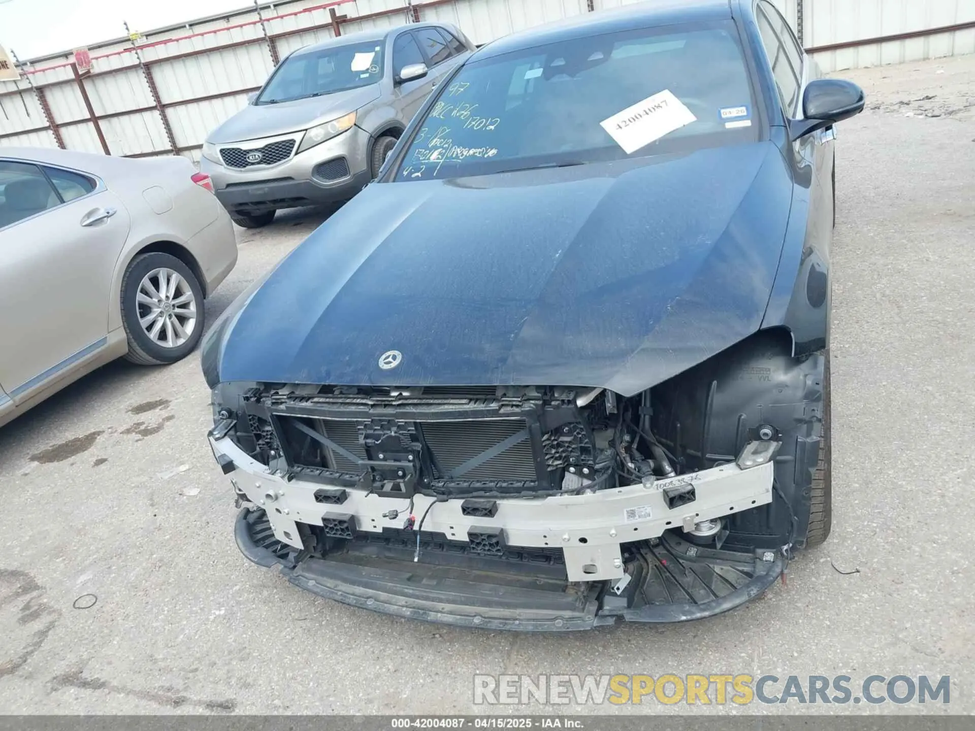 6 Photograph of a damaged car W1KLF4HB5RA033646 MERCEDES-BENZ E 350 2024