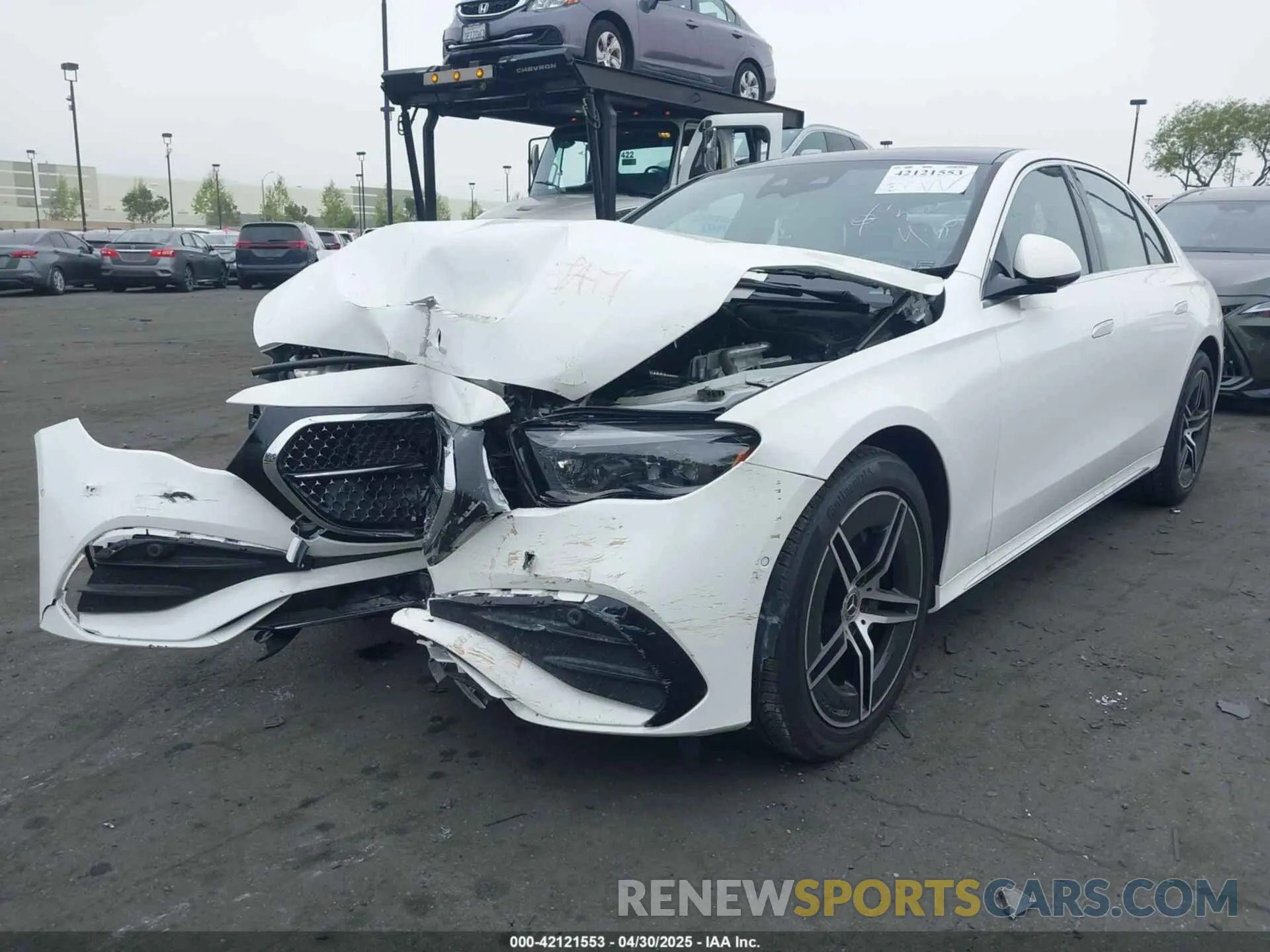 2 Photograph of a damaged car W1KLF4HB8RA051431 MERCEDES-BENZ E 350 2024