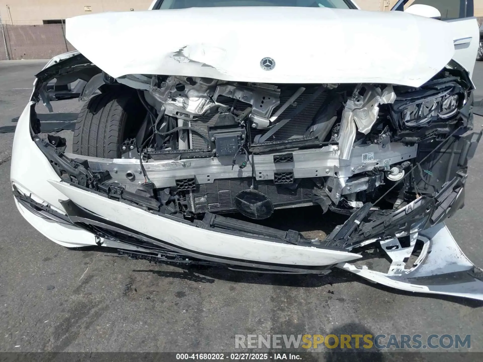 6 Photograph of a damaged car W1KLF4HB9RA006076 MERCEDES-BENZ E 350 2024
