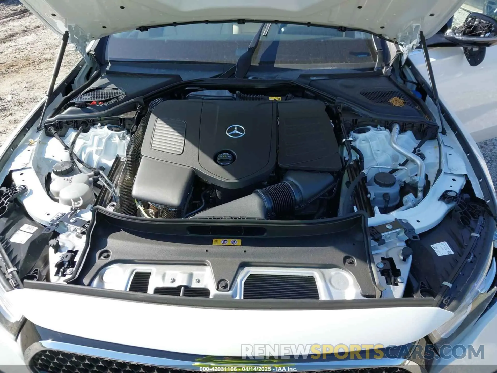 10 Photograph of a damaged car W1KLF4HB9RA070764 MERCEDES-BENZ E 350 2024