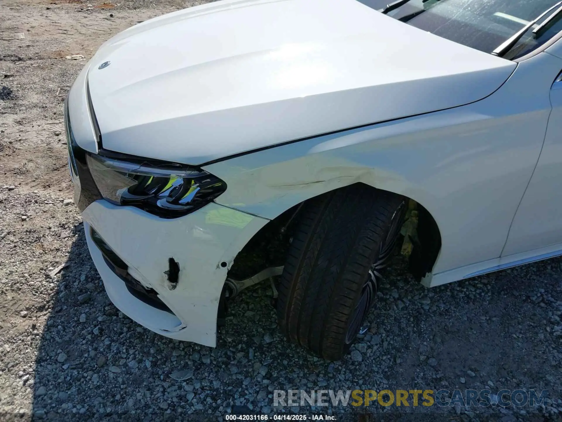 6 Photograph of a damaged car W1KLF4HB9RA070764 MERCEDES-BENZ E 350 2024