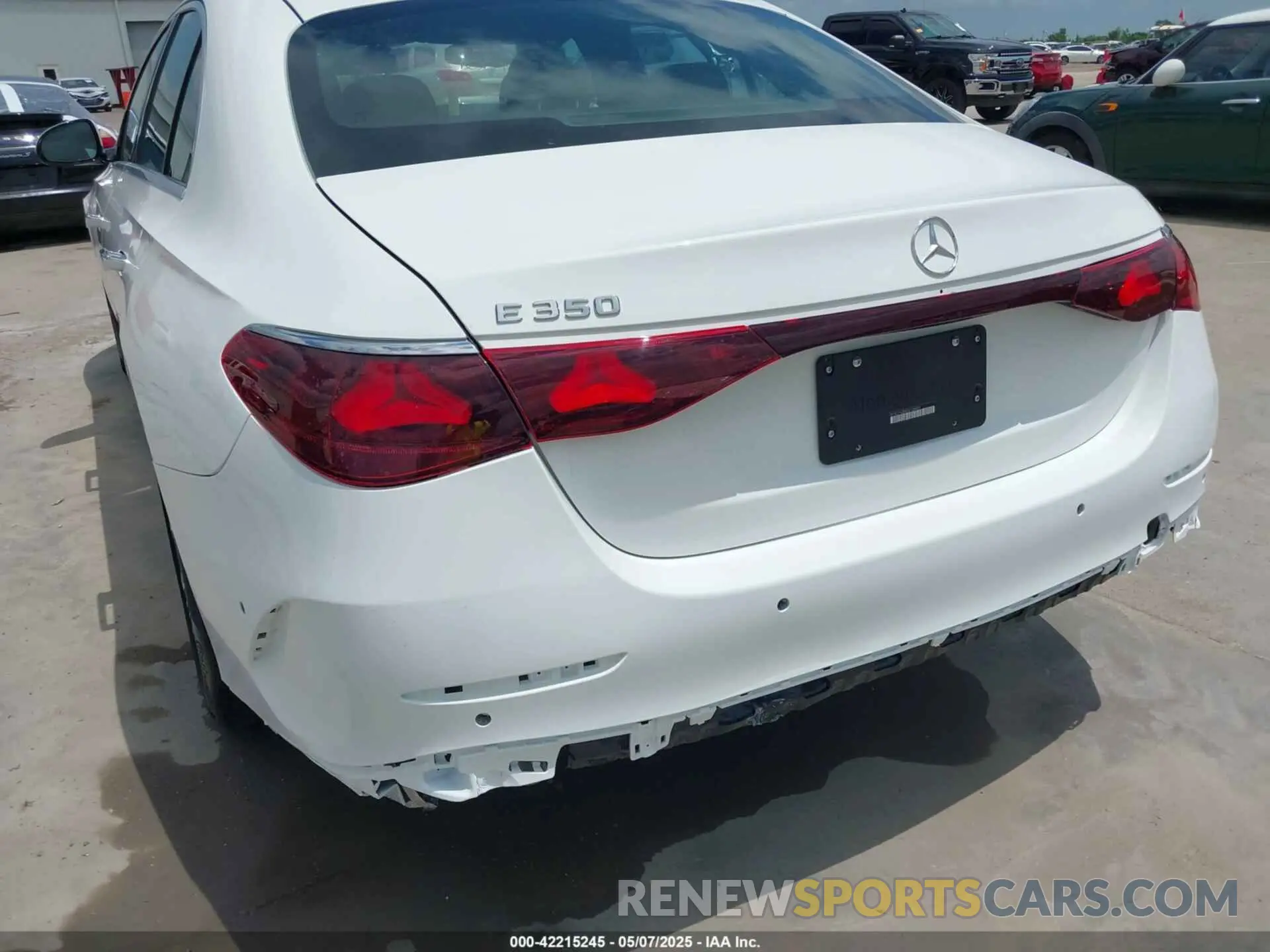 6 Photograph of a damaged car W1KLF4GB8SA134669 MERCEDES-BENZ E 350 2025