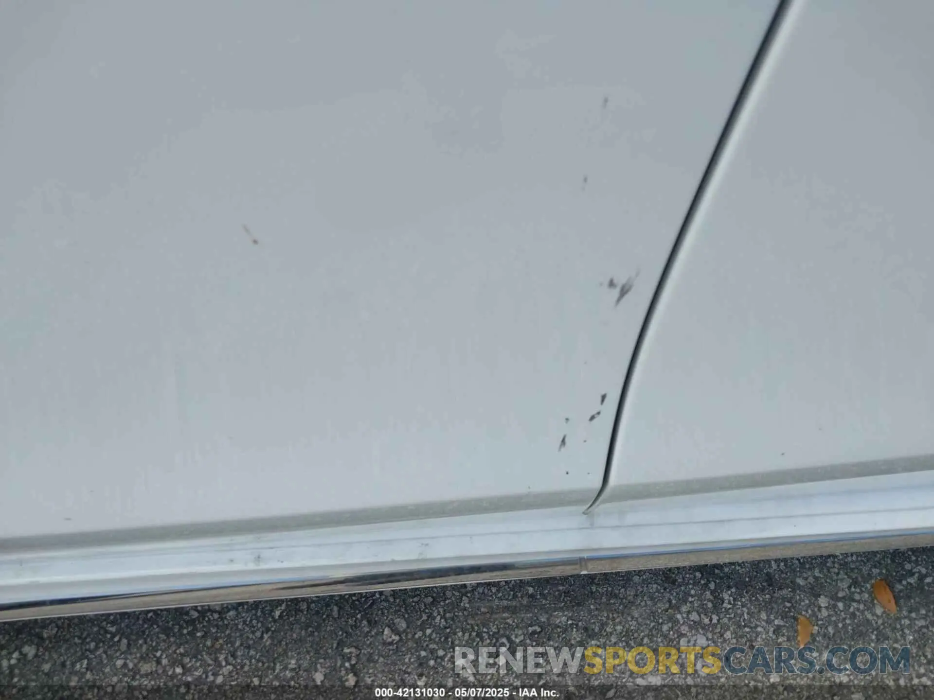 16 Photograph of a damaged car W1KLF4HBXSA090480 MERCEDES-BENZ E 350 2025
