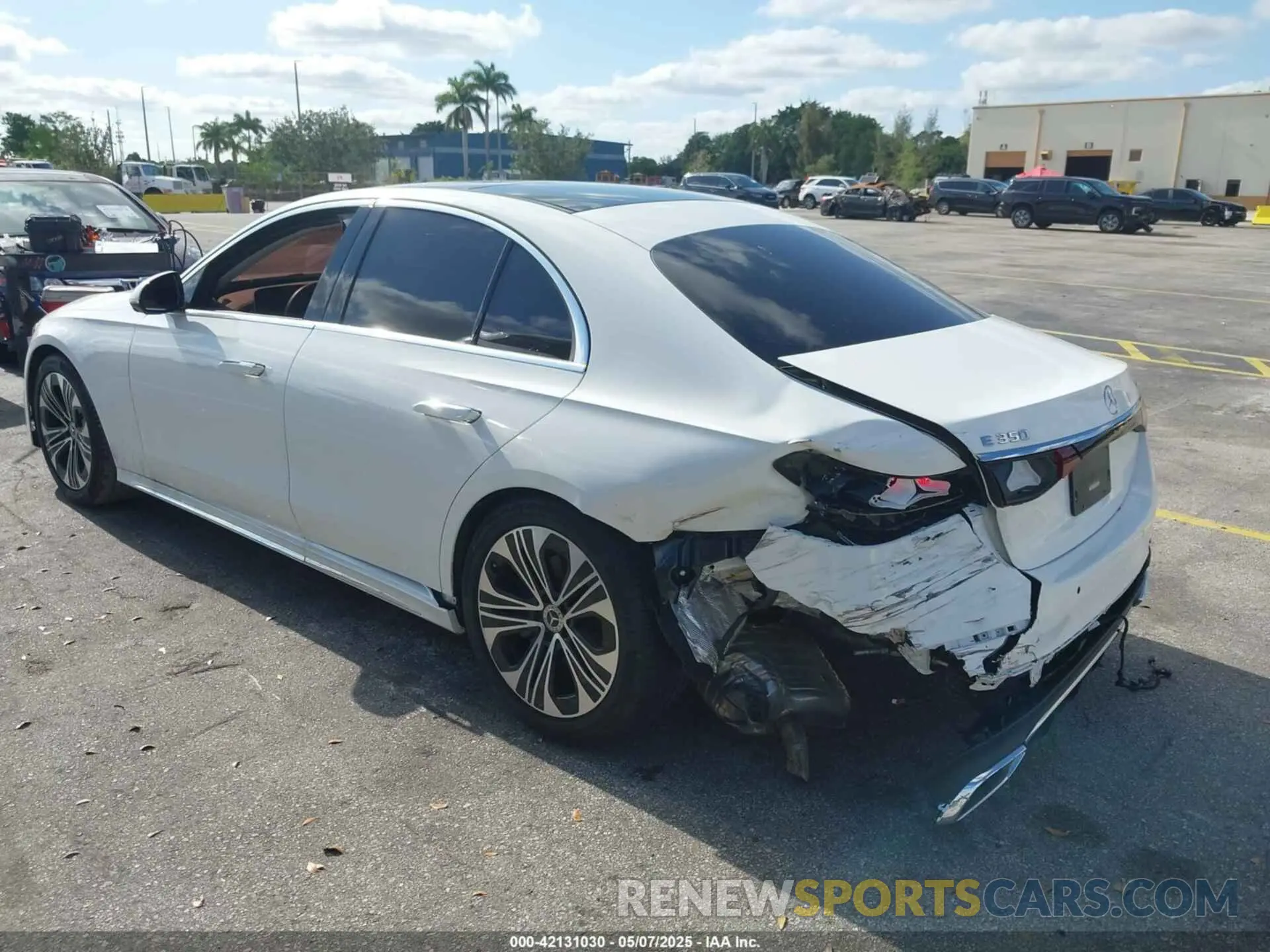 3 Photograph of a damaged car W1KLF4HBXSA090480 MERCEDES-BENZ E 350 2025