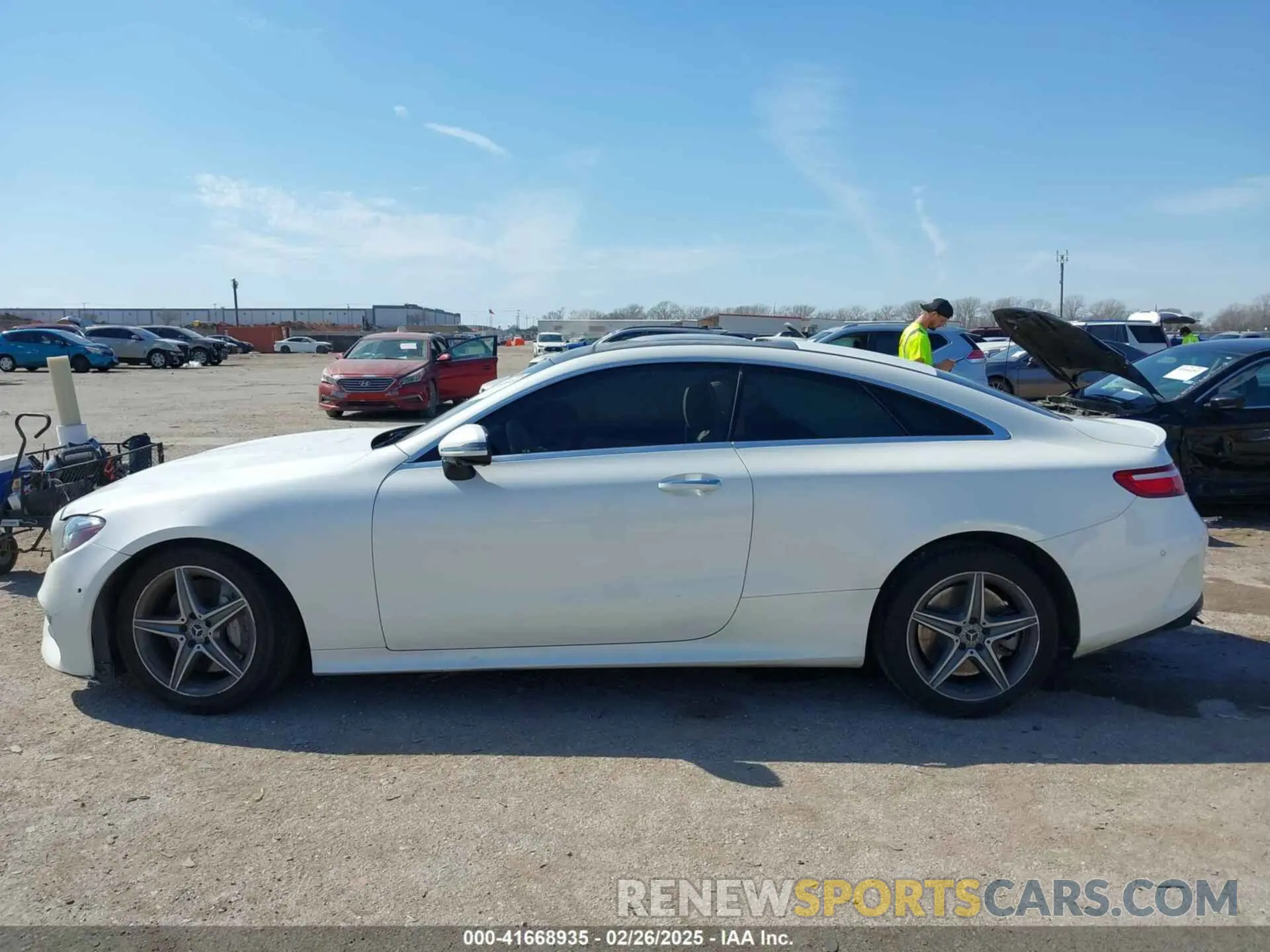 14 Photograph of a damaged car WDD1J6HB6KF079366 MERCEDES-BENZ E 450 2019