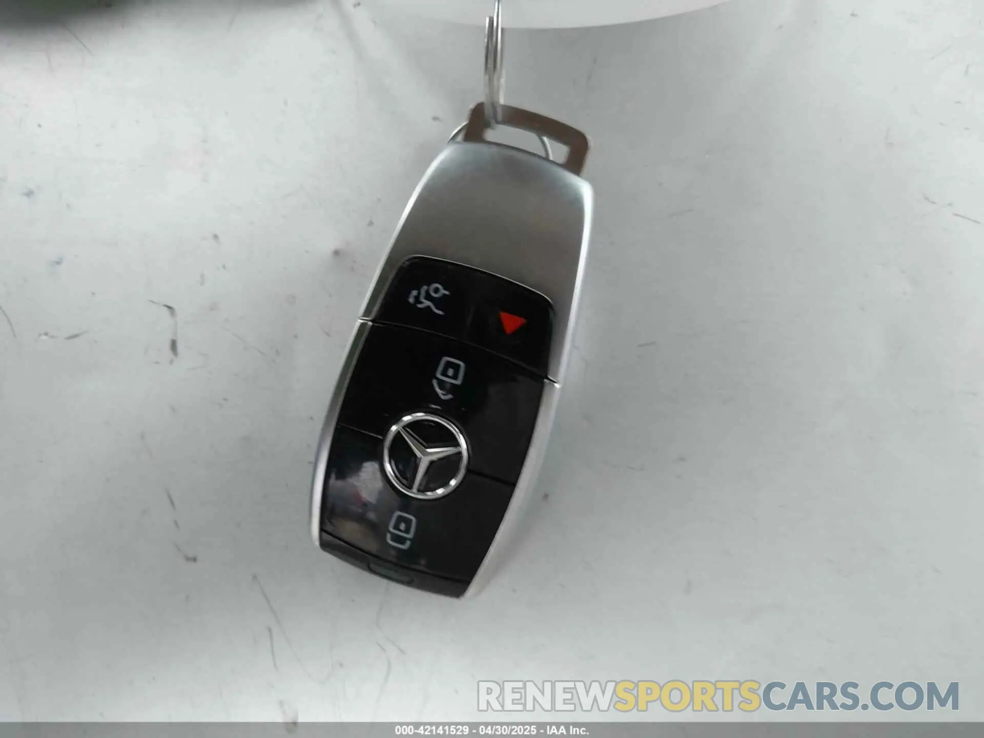 11 Photograph of a damaged car WDD1K6HB6KF115649 MERCEDES-BENZ E 450 2019