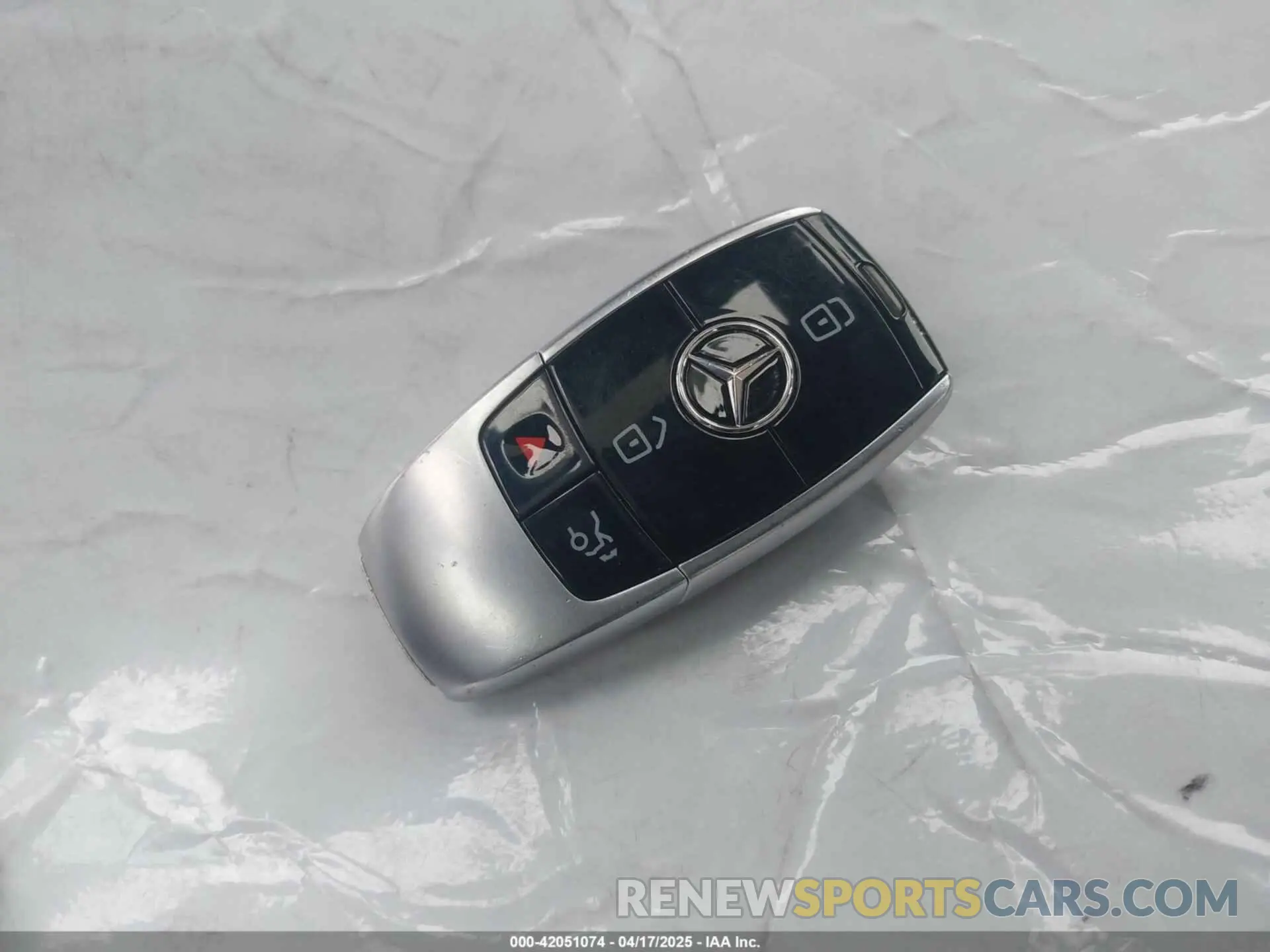 11 Photograph of a damaged car WDDZH6JB2KA583502 MERCEDES-BENZ E 450 2019