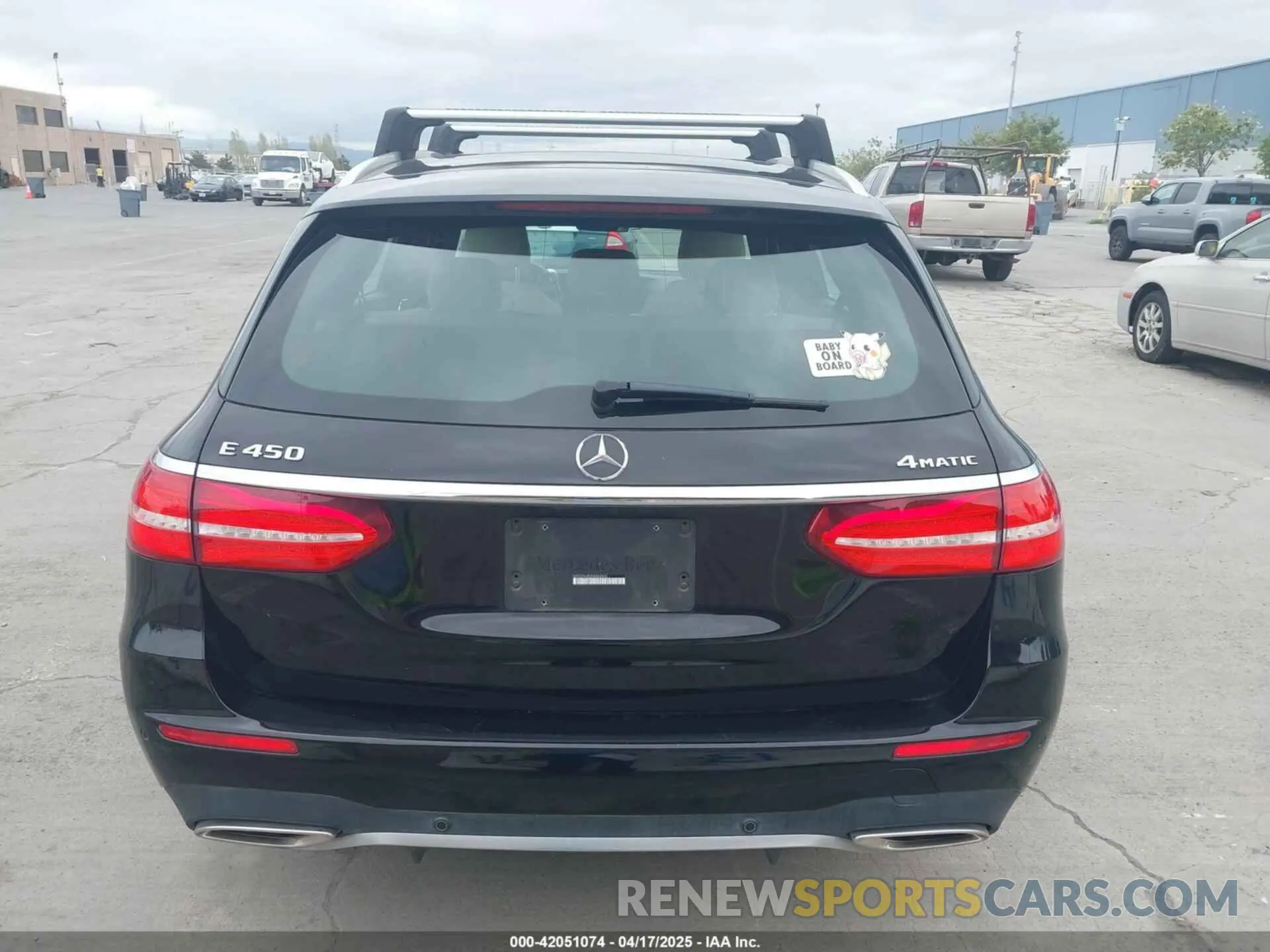 16 Photograph of a damaged car WDDZH6JB2KA583502 MERCEDES-BENZ E 450 2019