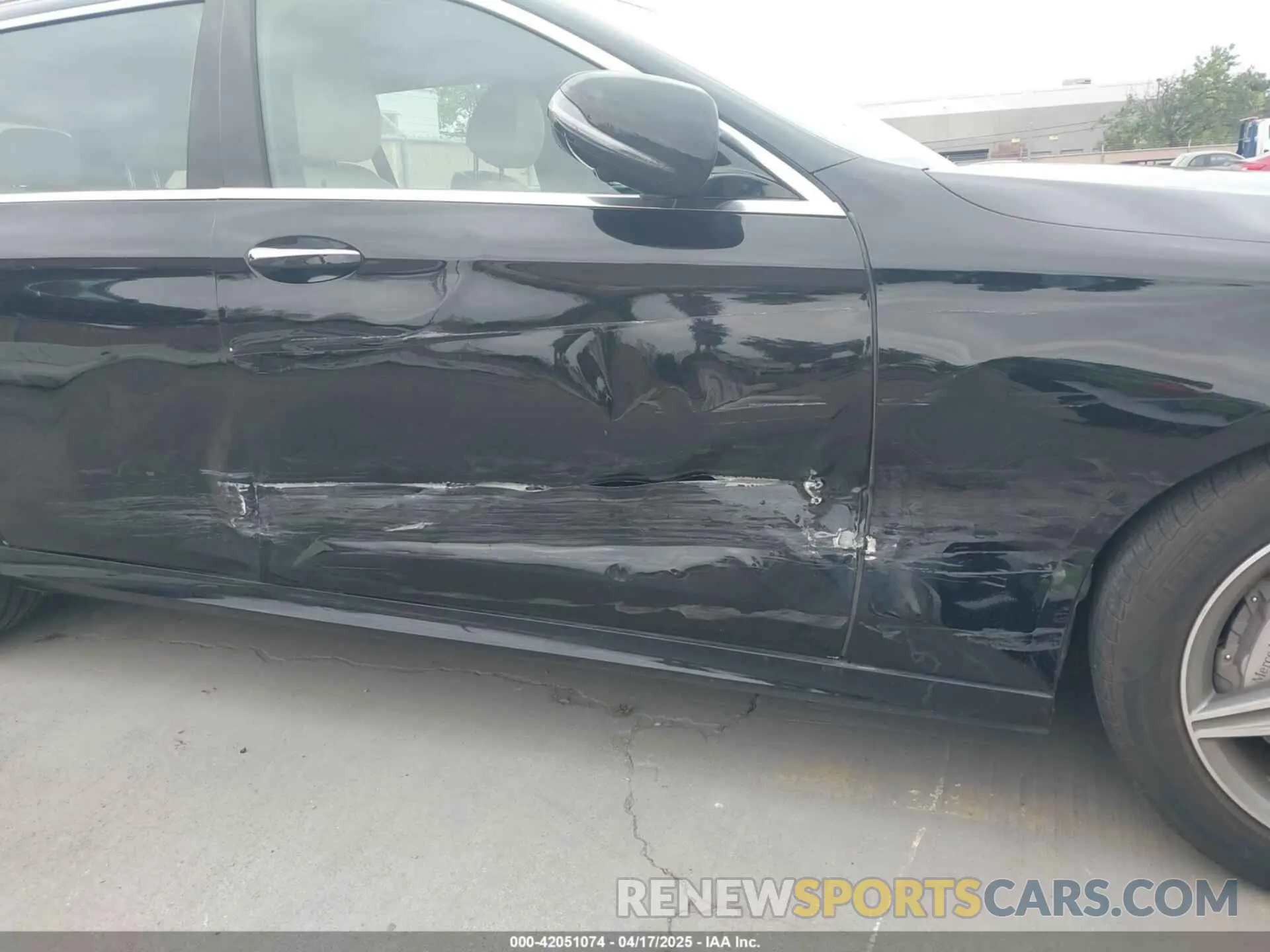 6 Photograph of a damaged car WDDZH6JB2KA583502 MERCEDES-BENZ E 450 2019