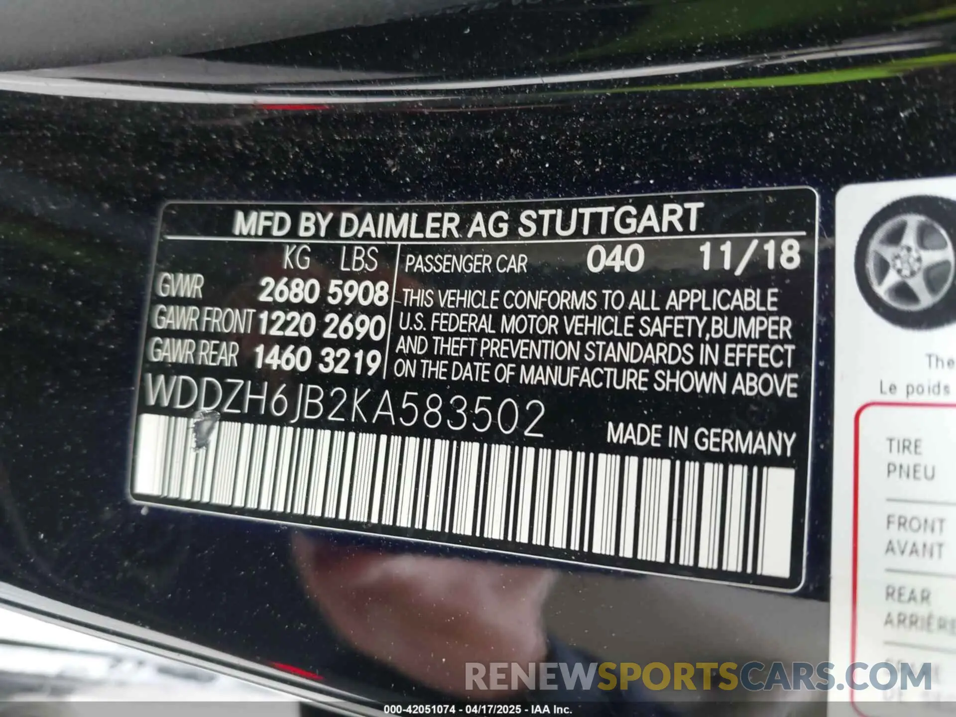 9 Photograph of a damaged car WDDZH6JB2KA583502 MERCEDES-BENZ E 450 2019