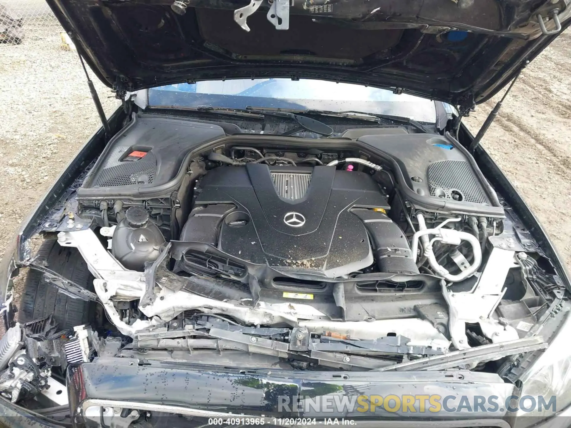 10 Photograph of a damaged car WDDZH6JB3KA618791 MERCEDES-BENZ E 450 2019