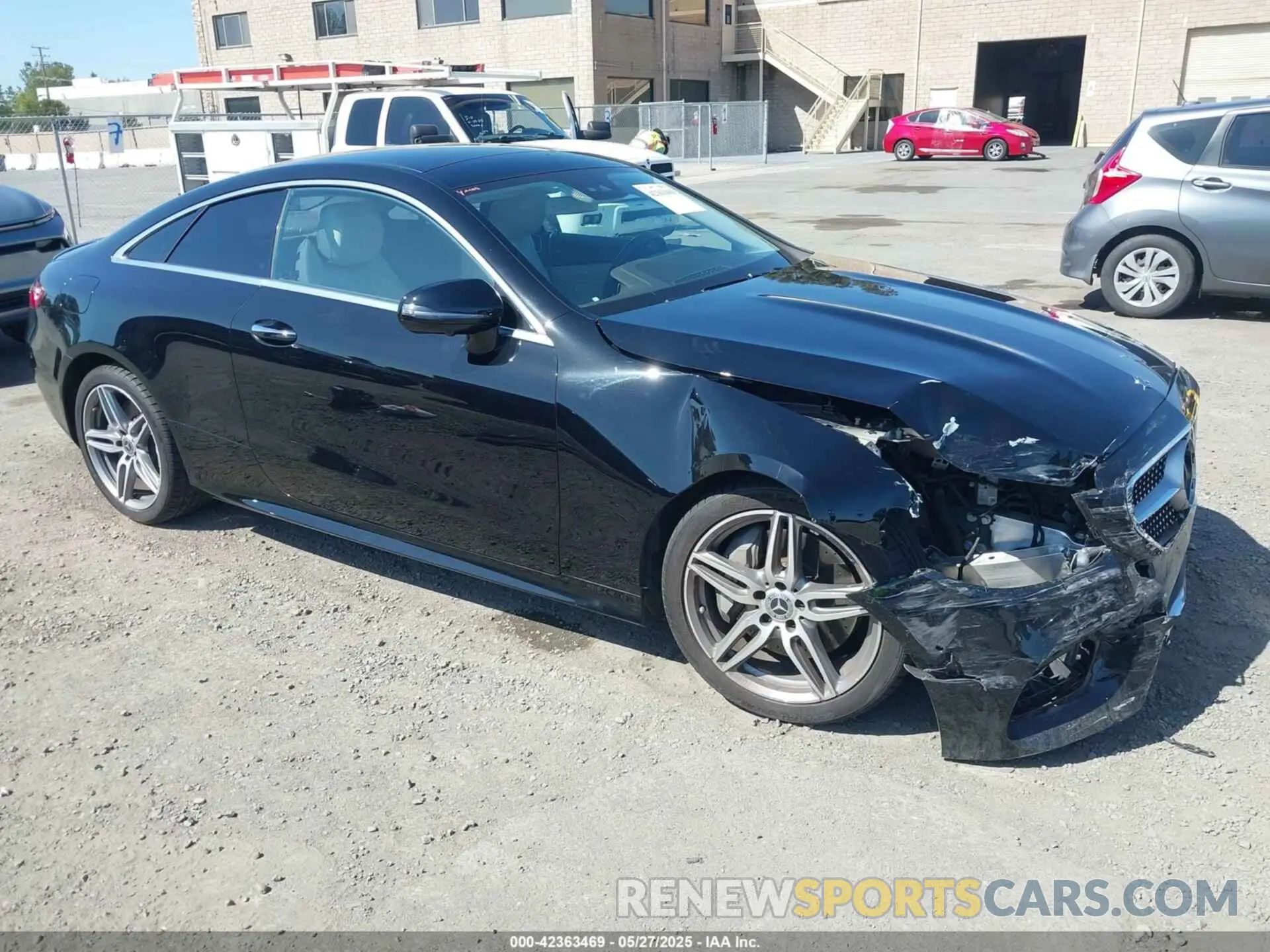 1 Photograph of a damaged car W1K1J6HB1LF141189 MERCEDES-BENZ E 450 2020