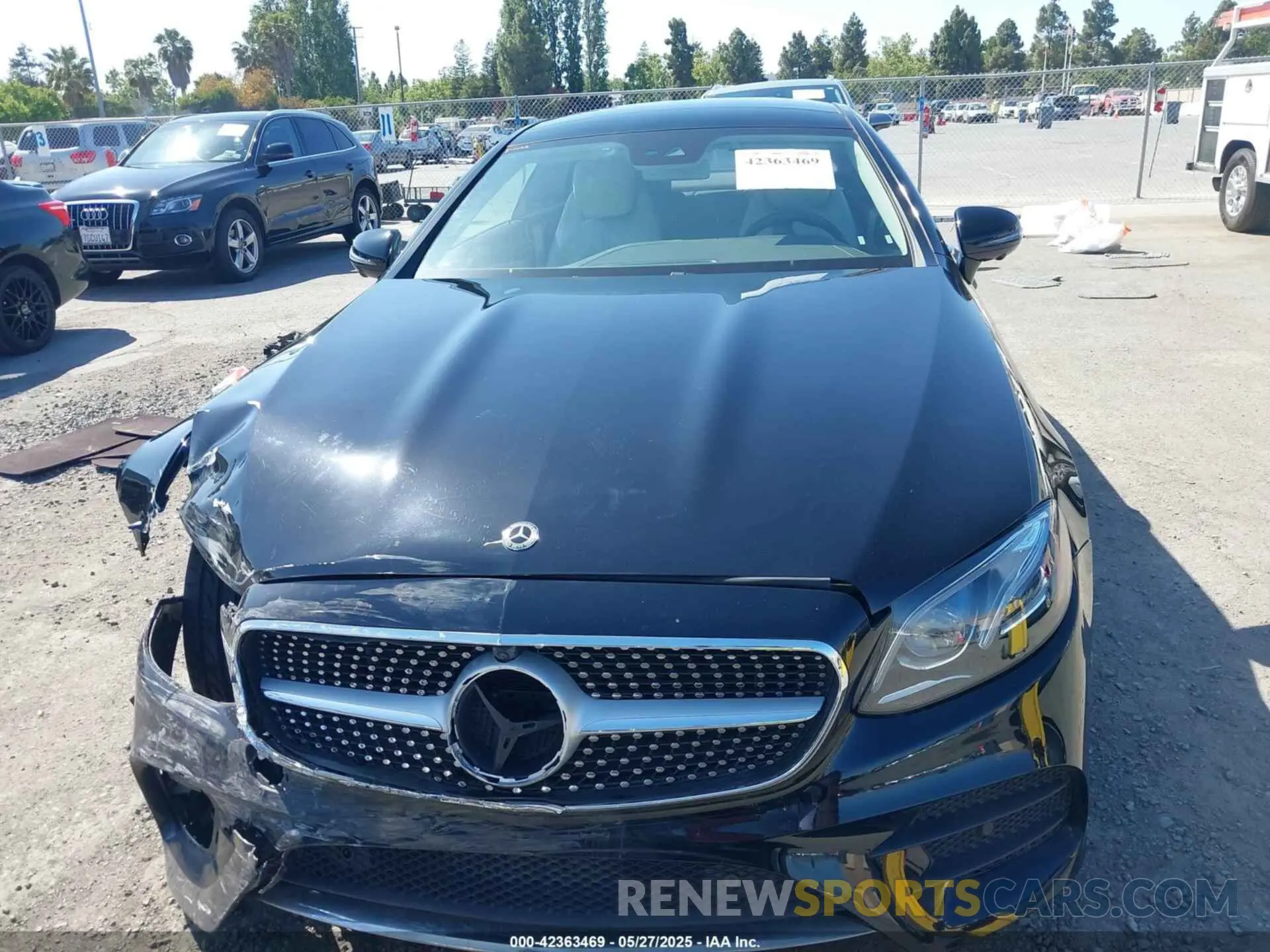 12 Photograph of a damaged car W1K1J6HB1LF141189 MERCEDES-BENZ E 450 2020