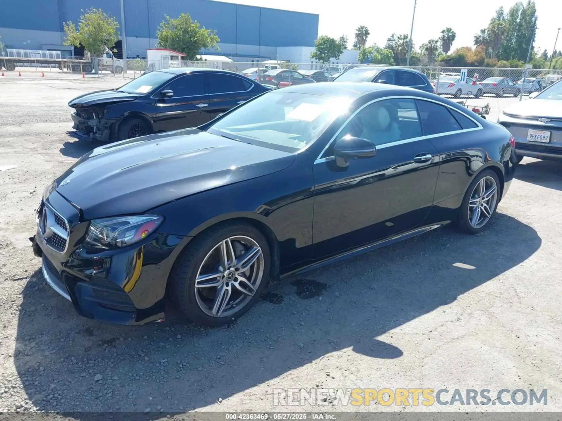 2 Photograph of a damaged car W1K1J6HB1LF141189 MERCEDES-BENZ E 450 2020