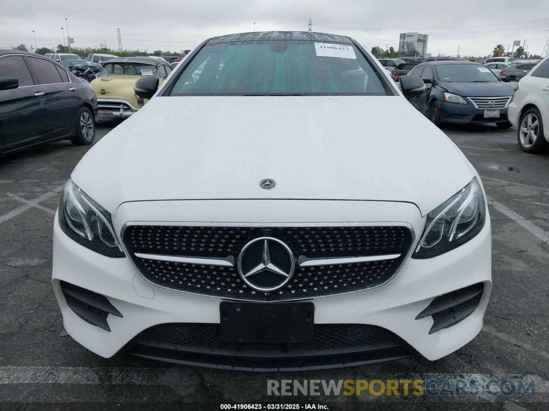 13 Photograph of a damaged car W1K1J6JB1LF141462 MERCEDES-BENZ E 450 2020