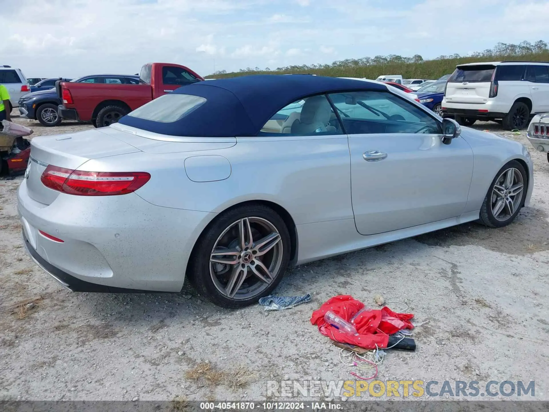 4 Photograph of a damaged car W1K1K6HB7LF134969 MERCEDES-BENZ E 450 2020