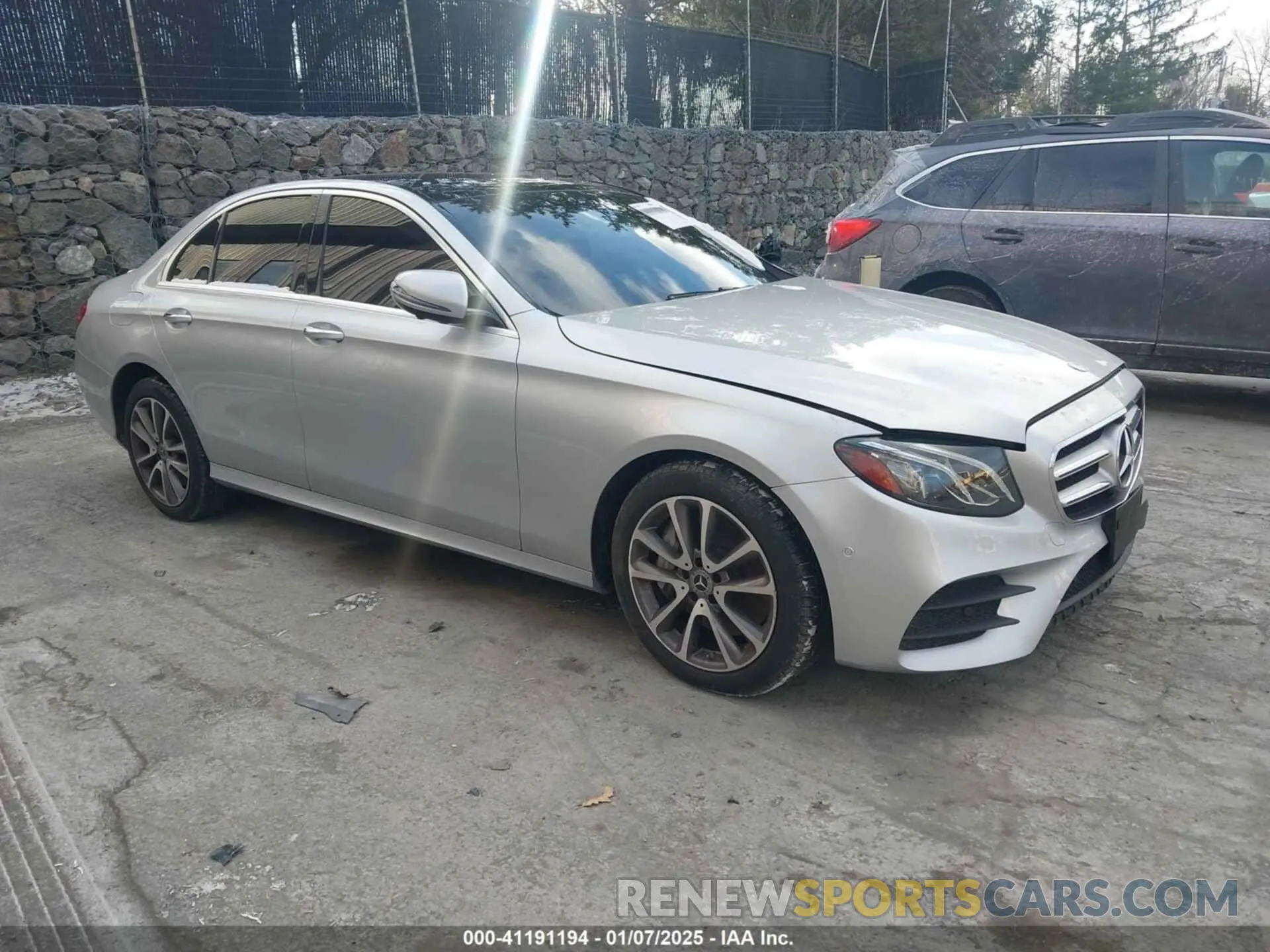 1 Photograph of a damaged car W1KZF6JB1LA806636 MERCEDES-BENZ E 450 2020