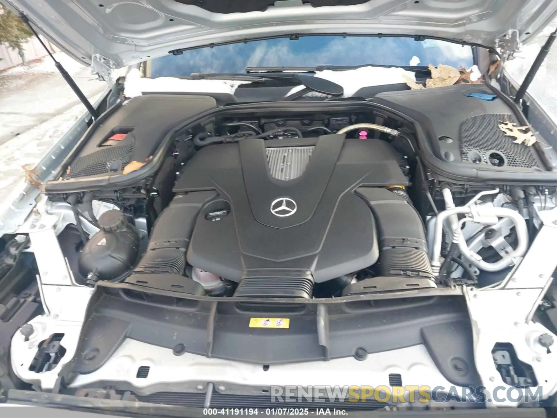 10 Photograph of a damaged car W1KZF6JB1LA806636 MERCEDES-BENZ E 450 2020
