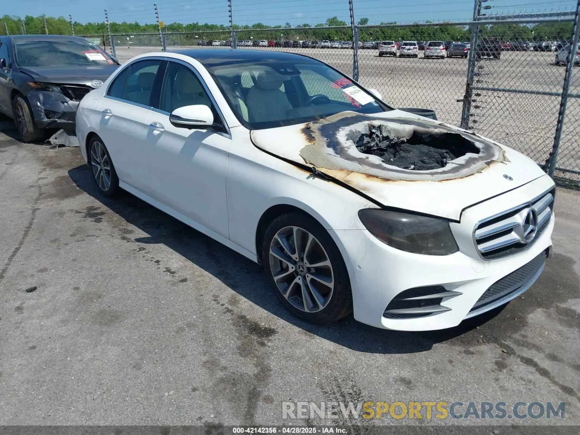 1 Photograph of a damaged car W1KZF6JB5LA810737 MERCEDES-BENZ E 450 2020