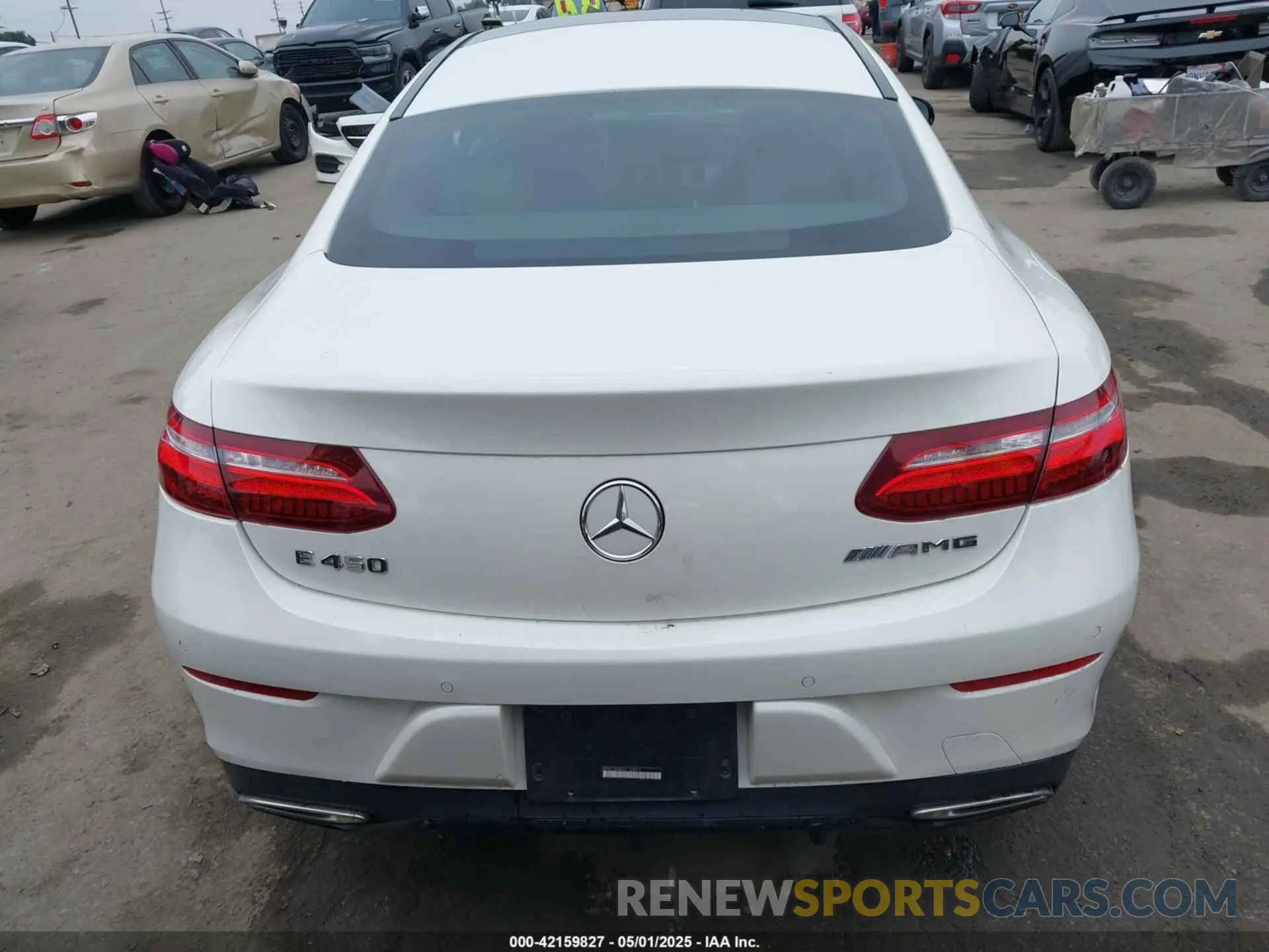 17 Photograph of a damaged car WDD1J6HB2LF123011 MERCEDES-BENZ E 450 2020