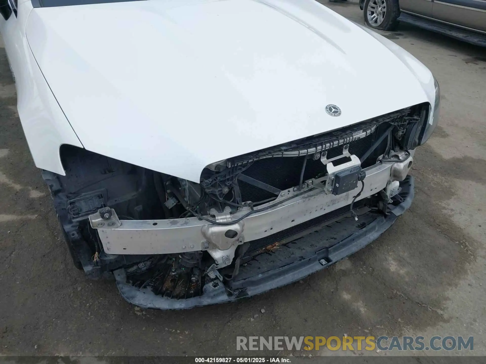 6 Photograph of a damaged car WDD1J6HB2LF123011 MERCEDES-BENZ E 450 2020