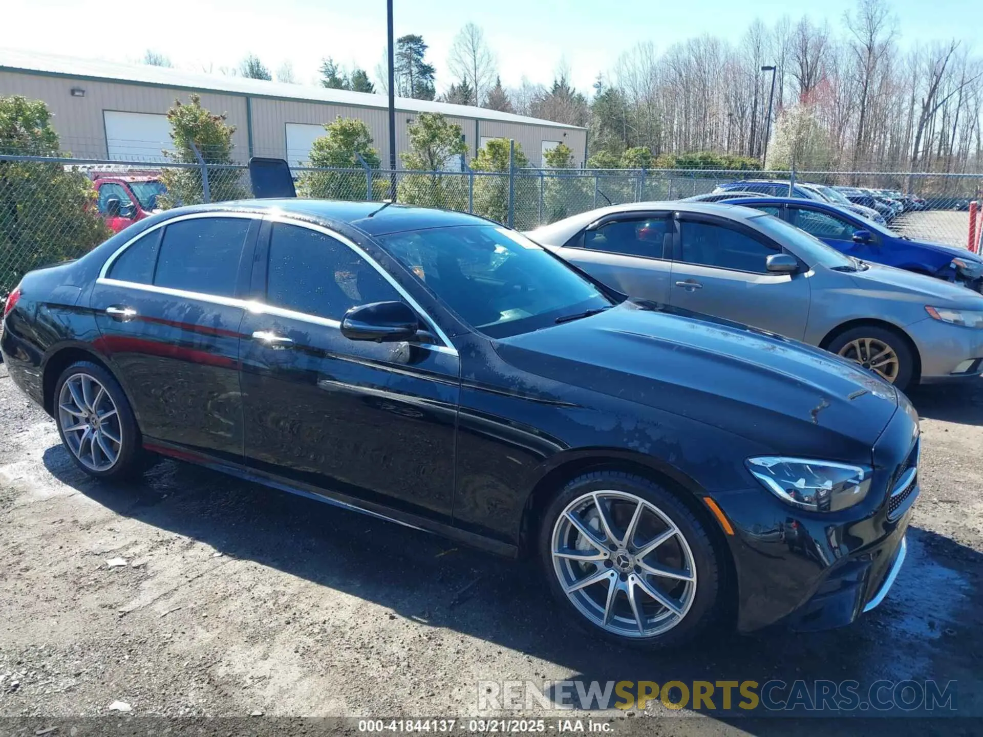 1 Photograph of a damaged car W1KZF5KB1MA939679 MERCEDES-BENZ E 450 2021