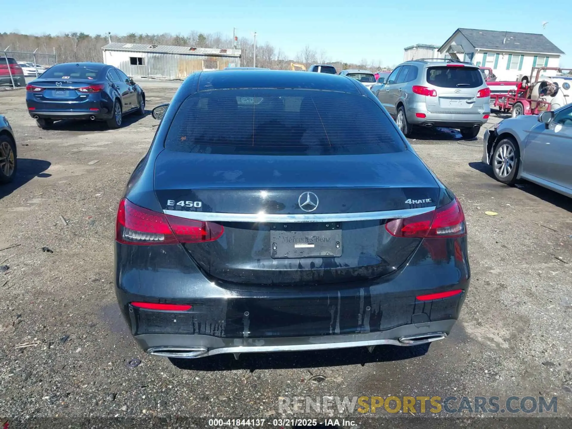 17 Photograph of a damaged car W1KZF5KB1MA939679 MERCEDES-BENZ E 450 2021