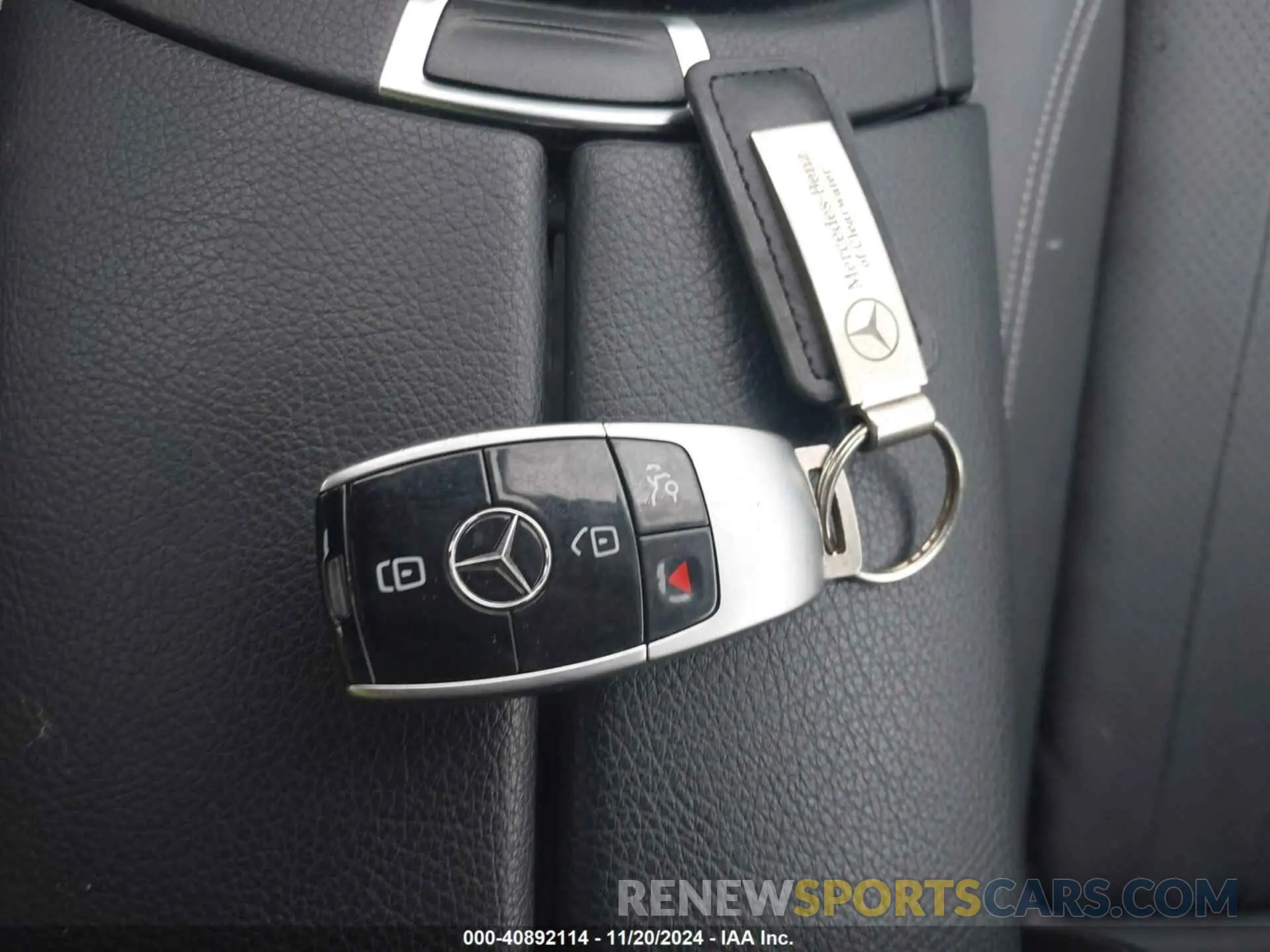 11 Photograph of a damaged car W1KZH6AB9MA965187 MERCEDES-BENZ E 450 2021