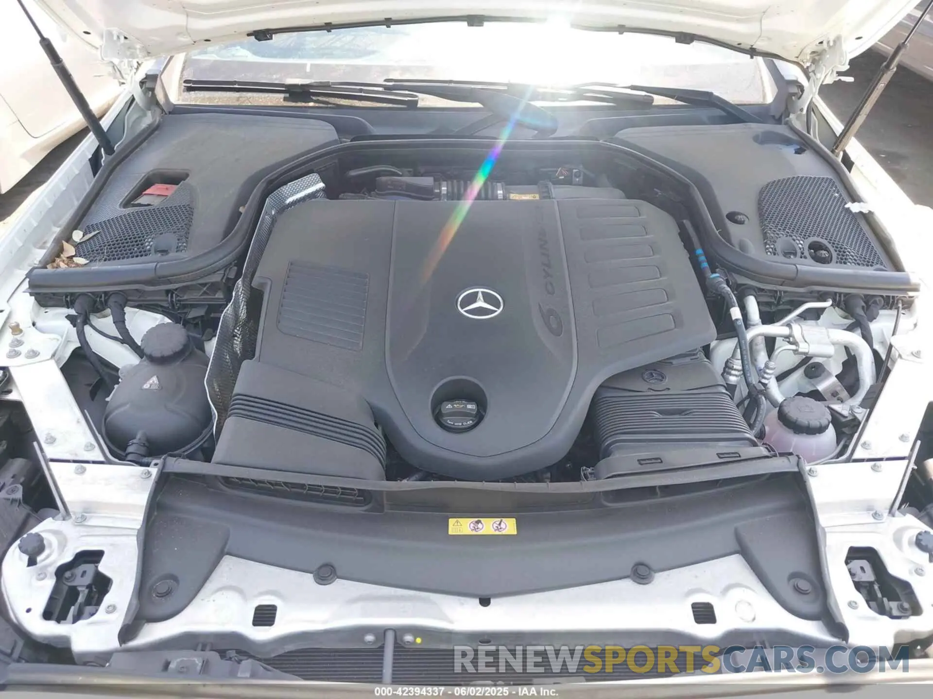 10 Photograph of a damaged car W1K1J5JB9NF173816 MERCEDES-BENZ E 450 2022