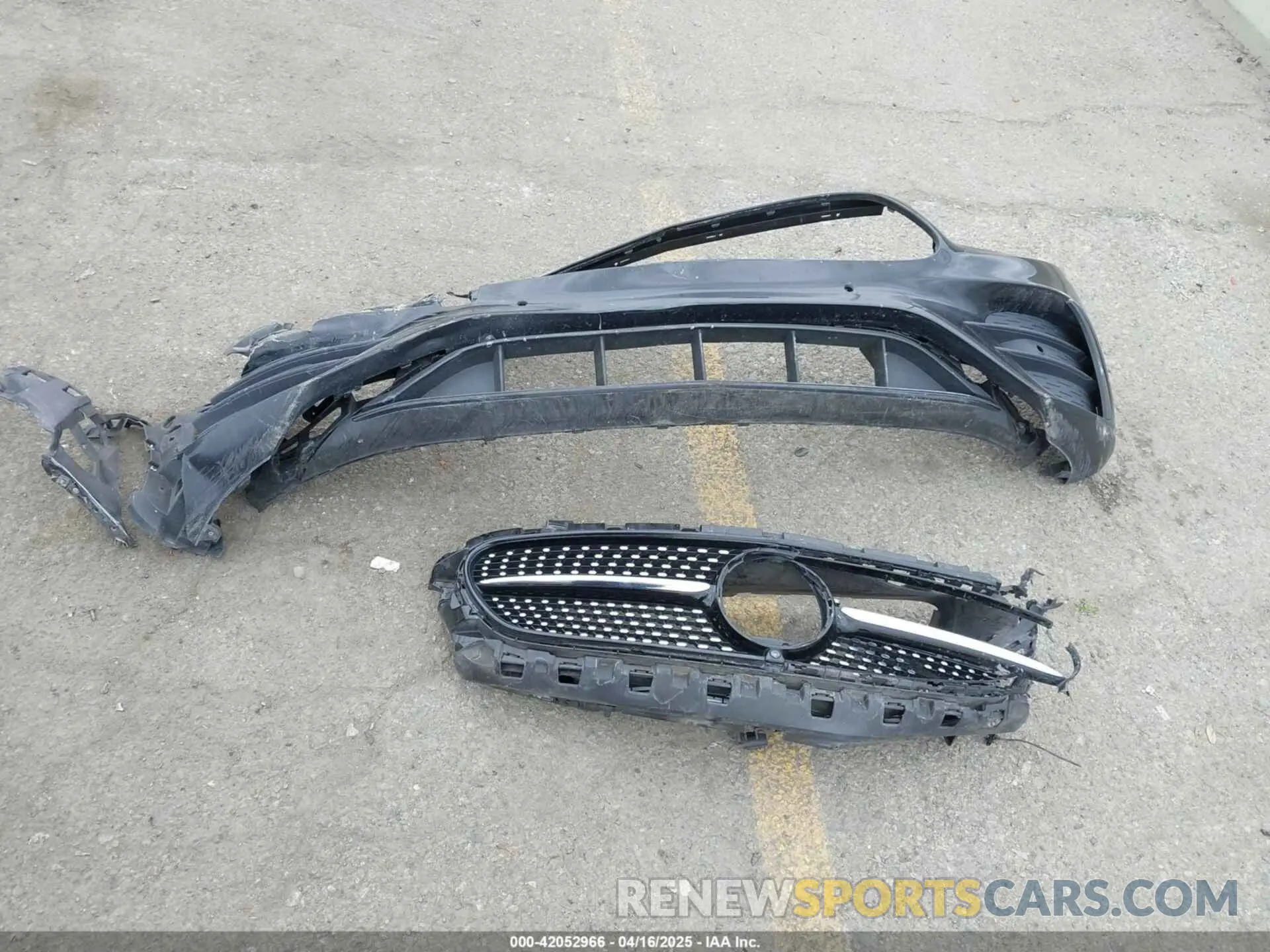 12 Photograph of a damaged car W1KZF5KB8NB092932 MERCEDES-BENZ E 450 2022