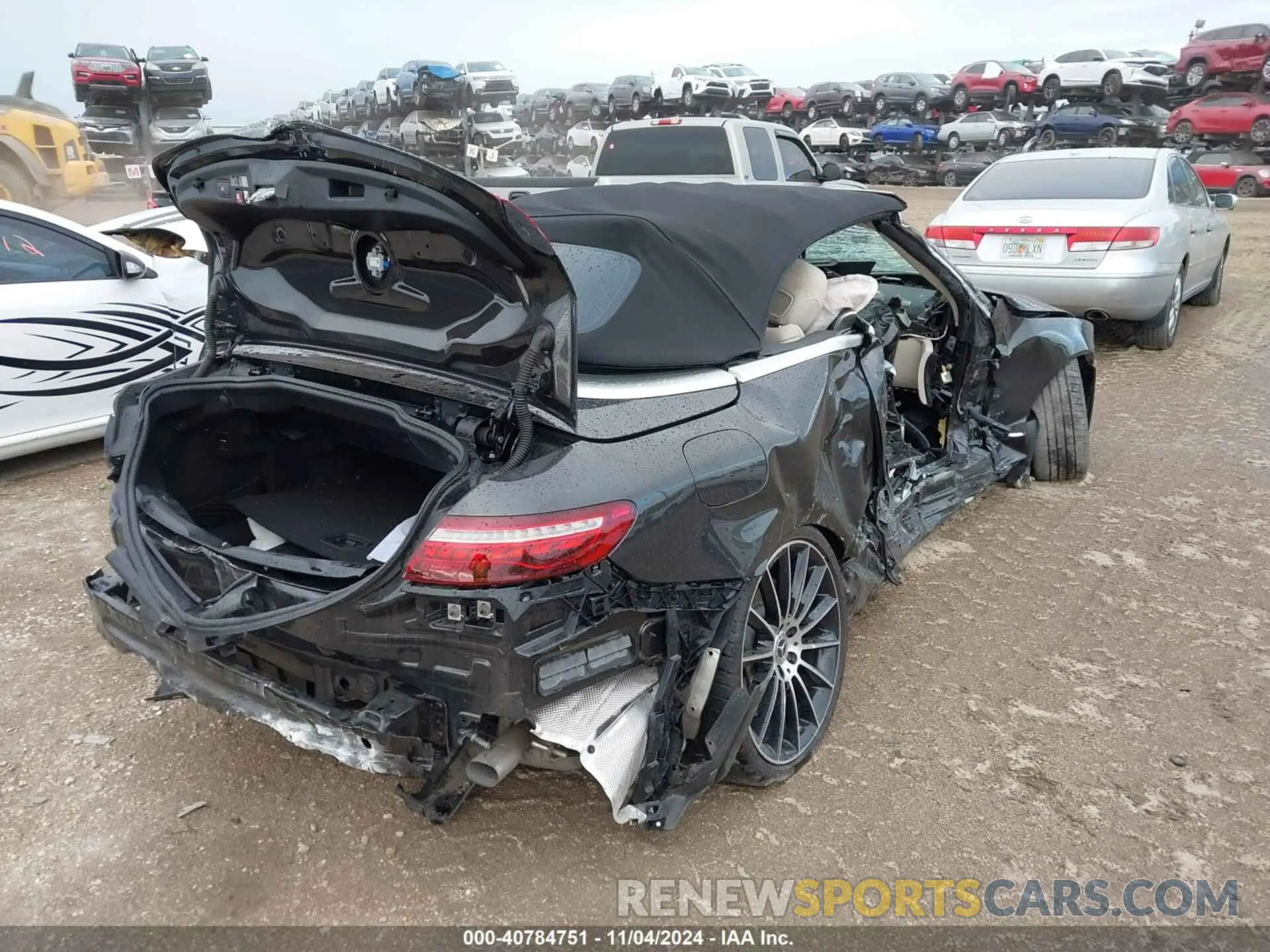 4 Photograph of a damaged car W1K1K5JB8PF187822 MERCEDES-BENZ E 450 2023