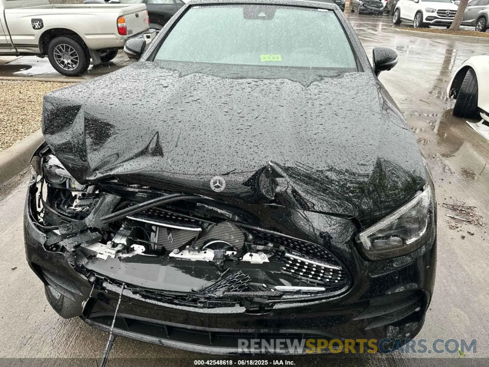15 Photograph of a damaged car W1K1K5JB9PF206989 MERCEDES-BENZ E 450 2023