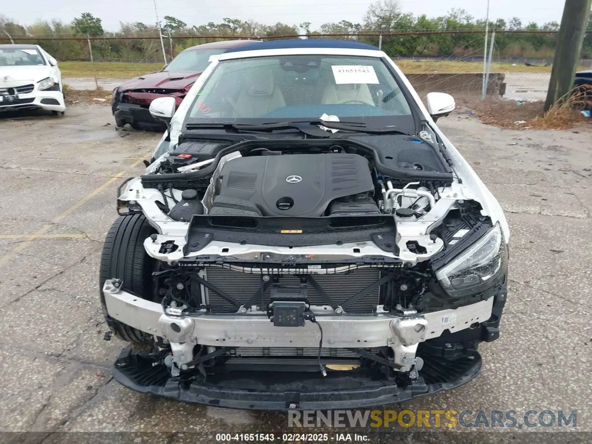 12 Photograph of a damaged car W1K1K5KB0PF208127 MERCEDES-BENZ E 450 2023