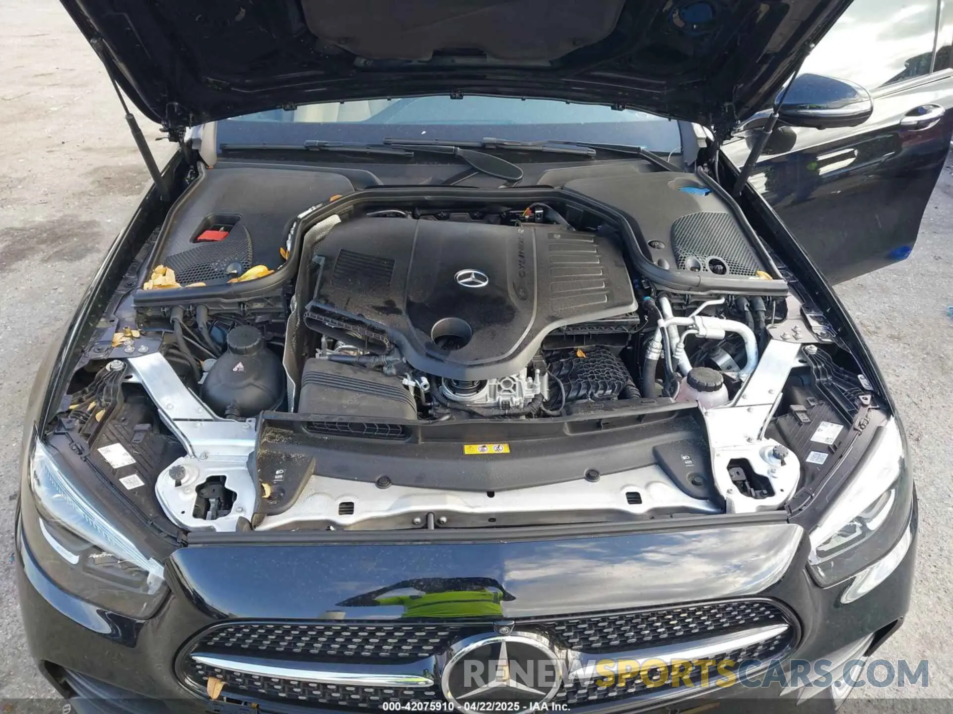 10 Photograph of a damaged car W1KZF5KB2PB157406 MERCEDES-BENZ E 450 2023