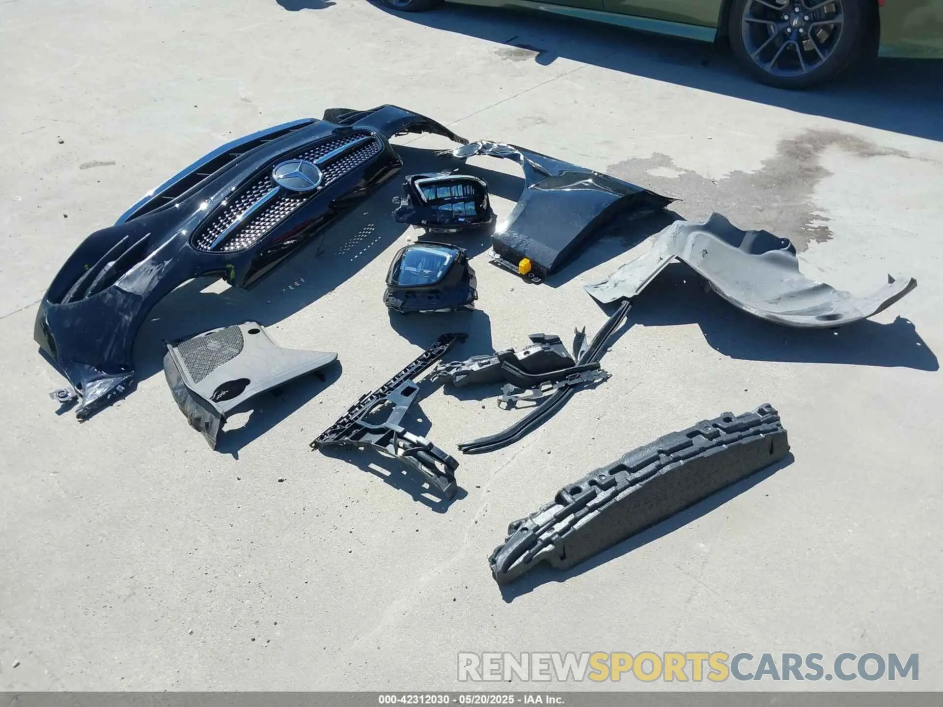 12 Photograph of a damaged car W1KZF5KB7PB181197 MERCEDES-BENZ E 450 2023