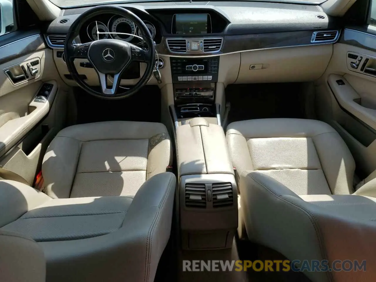 8 Photograph of a damaged car WDDHF9HB7EA883887 MERCEDES-BENZ E-CLASS 2014