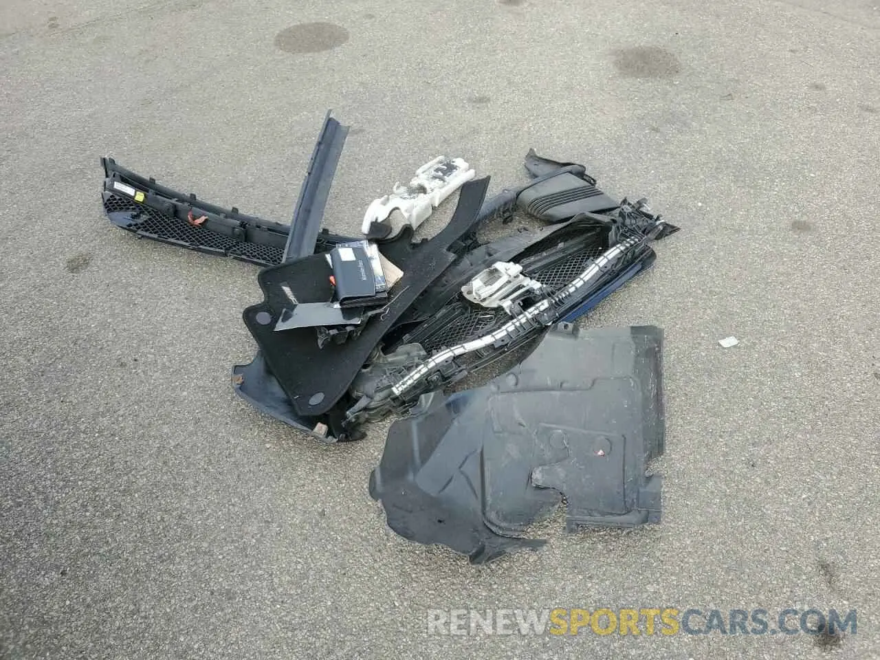 12 Photograph of a damaged car WDD1J6BBXKF095157 MERCEDES-BENZ E-CLASS 2019