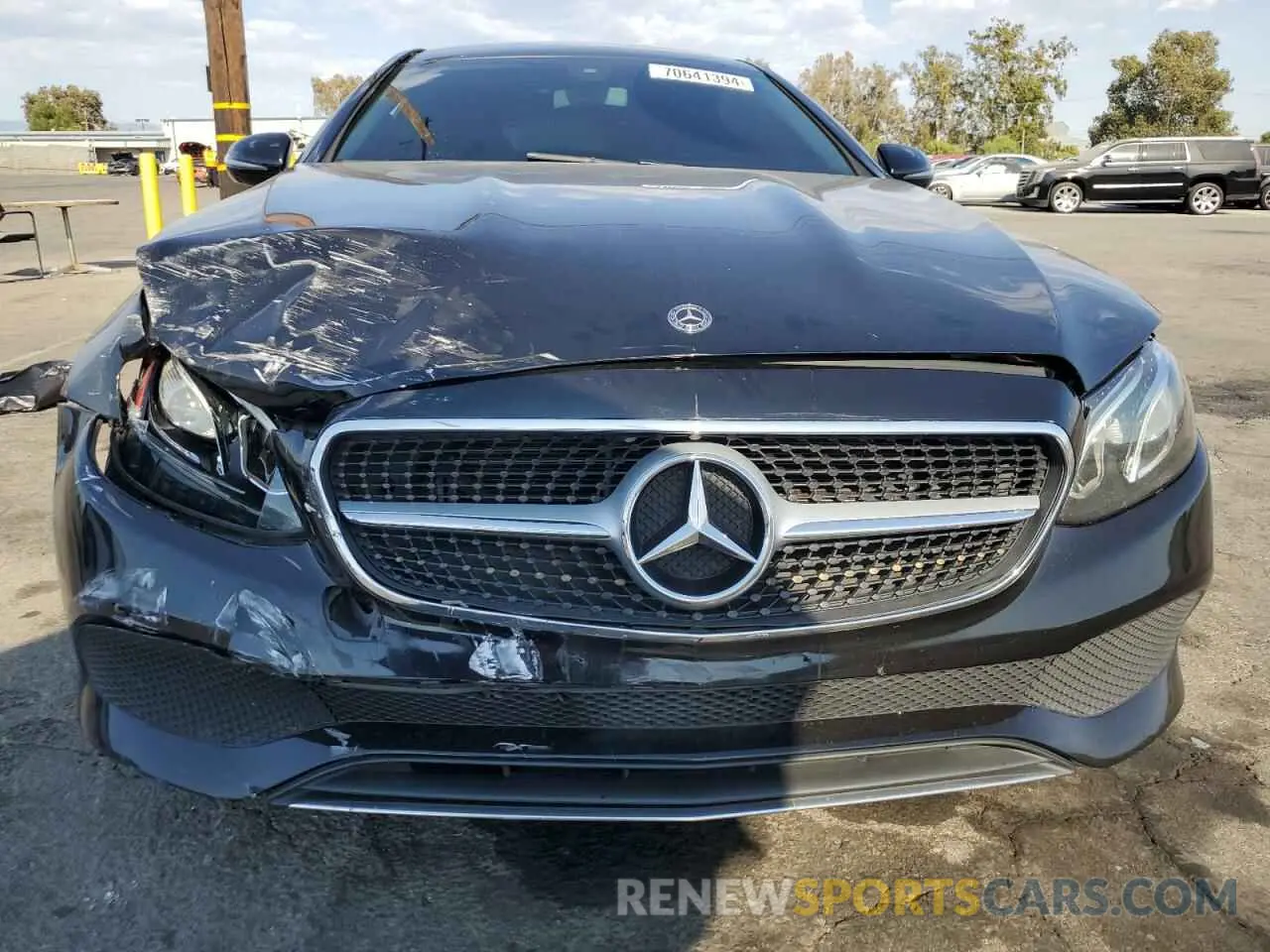 5 Photograph of a damaged car WDD1J6HB2KF110130 MERCEDES-BENZ E-CLASS 2019